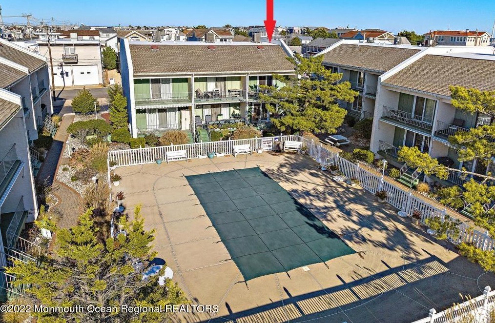 110 23rd Street E #10, Long Beach Township, NJ 08008