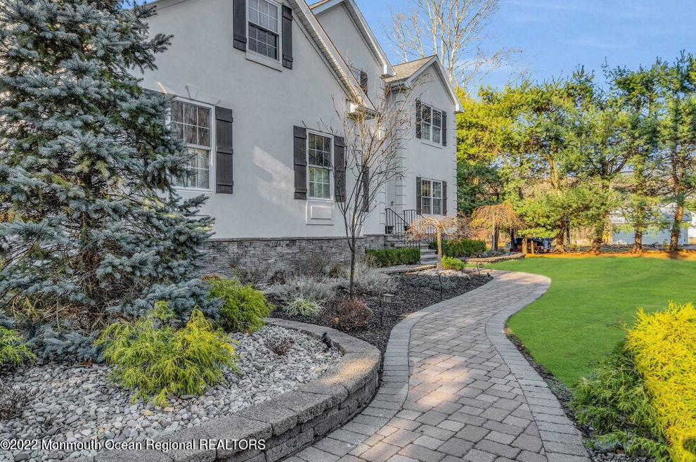 60 Taylors Mills Rd, Millstone Township, NJ 07726-3428