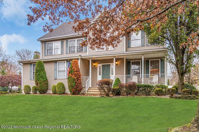 16 Springbrook Dr, Jackson Twp, NJ 08527