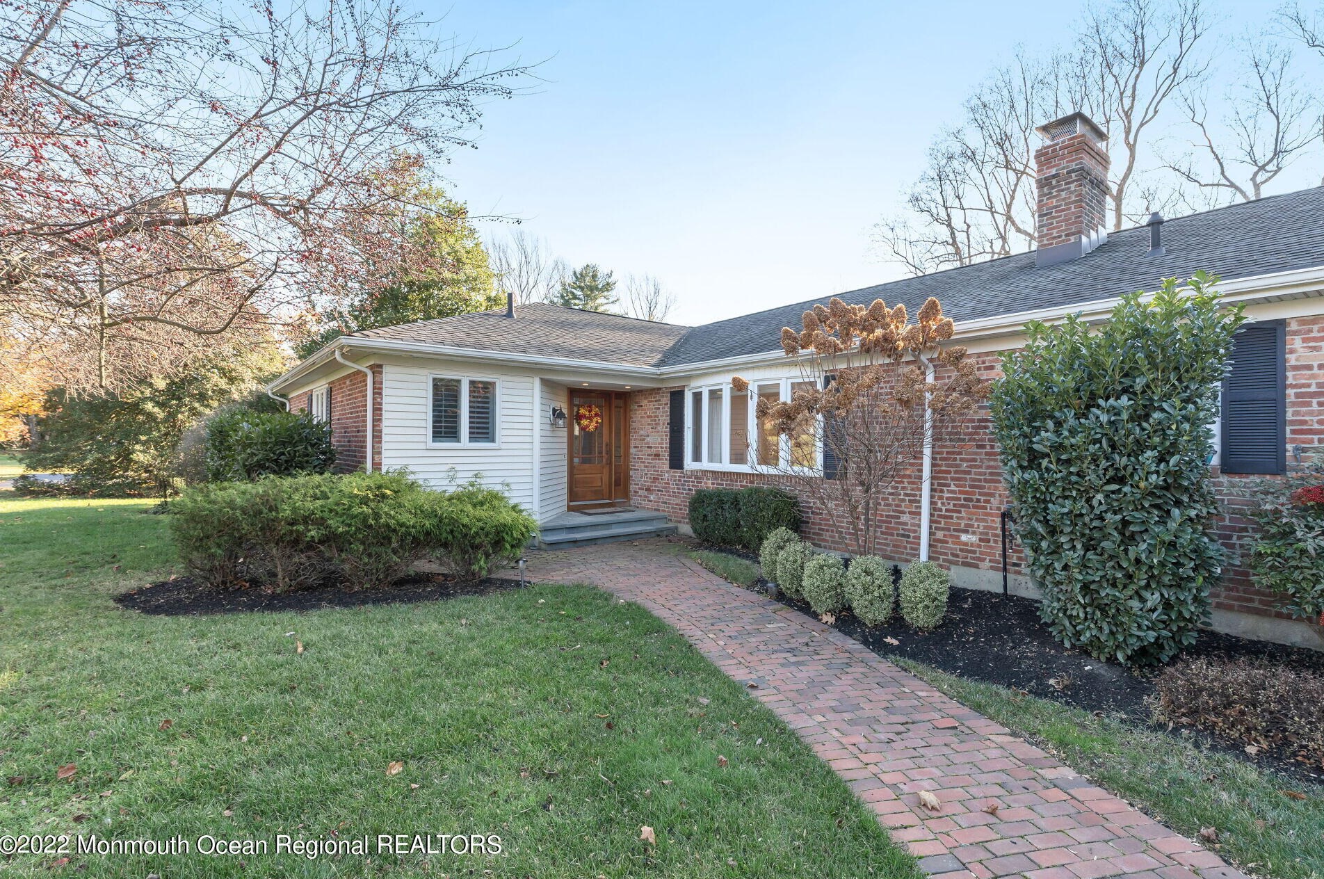 589 Harding Rd, Little Silver, NJ 07739