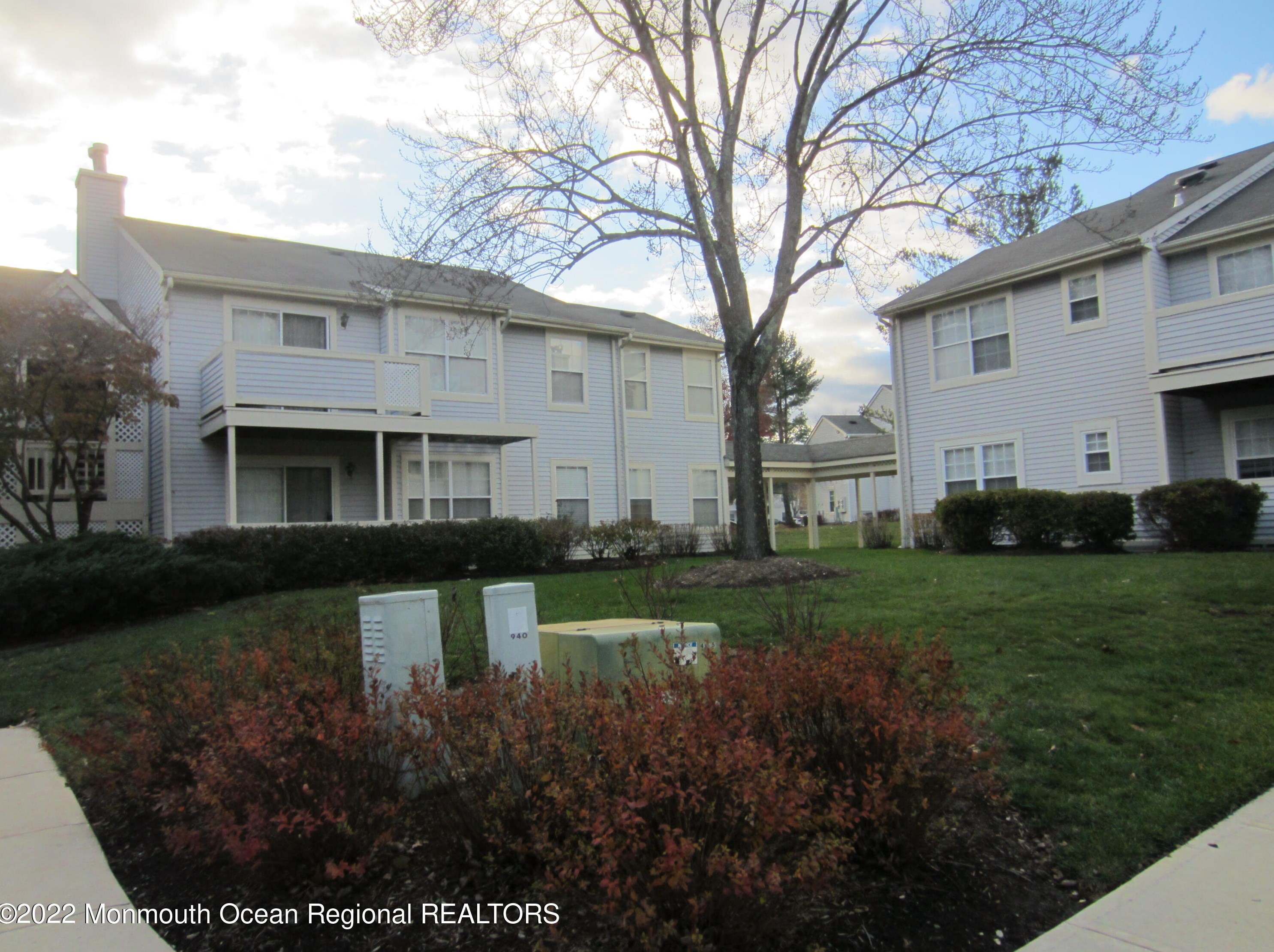 41 Chinkaberry Ct, Wall Township, NJ 07731