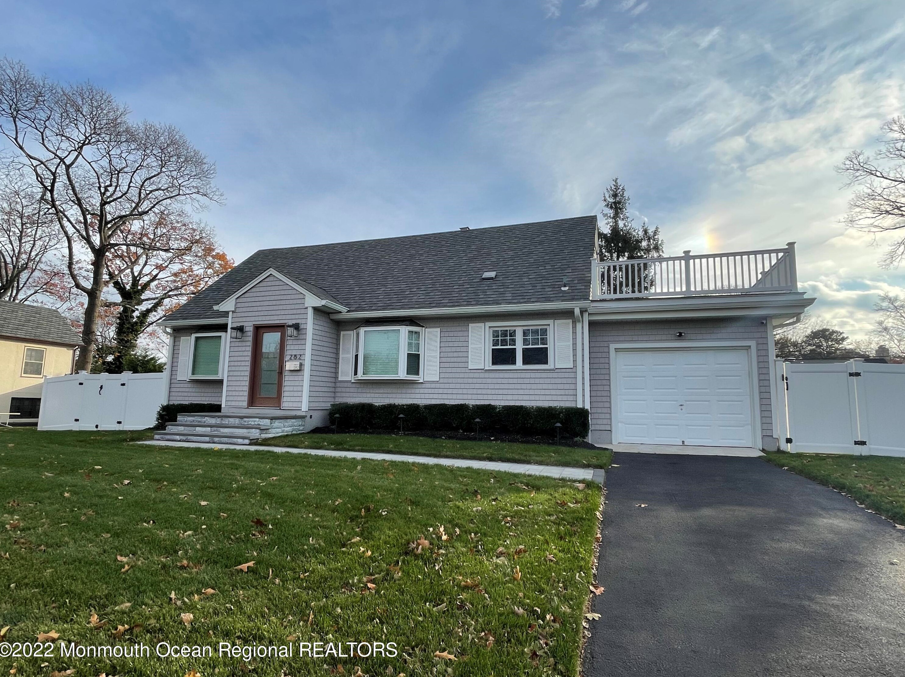 282 Berger Ave, Oakhurst, NJ 07755