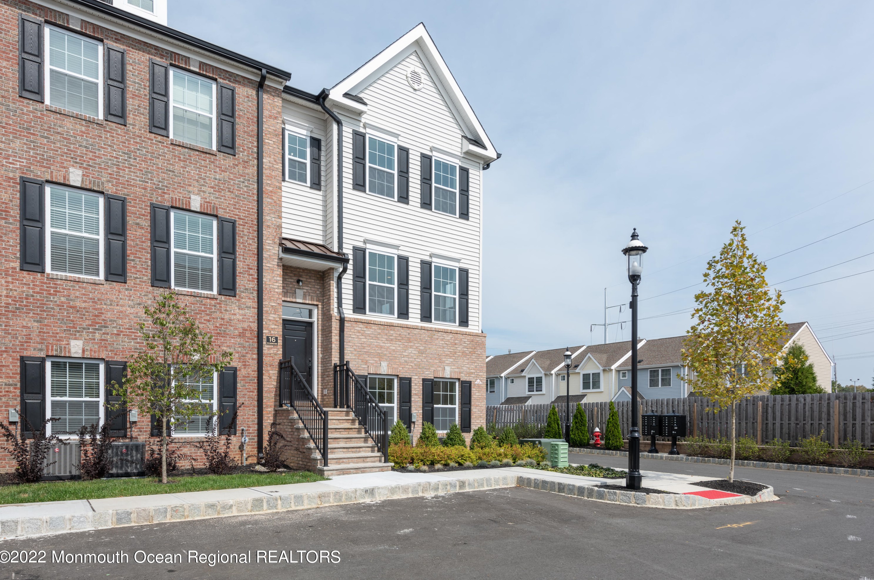 16 River St, Tinton Falls, NJ 07701
