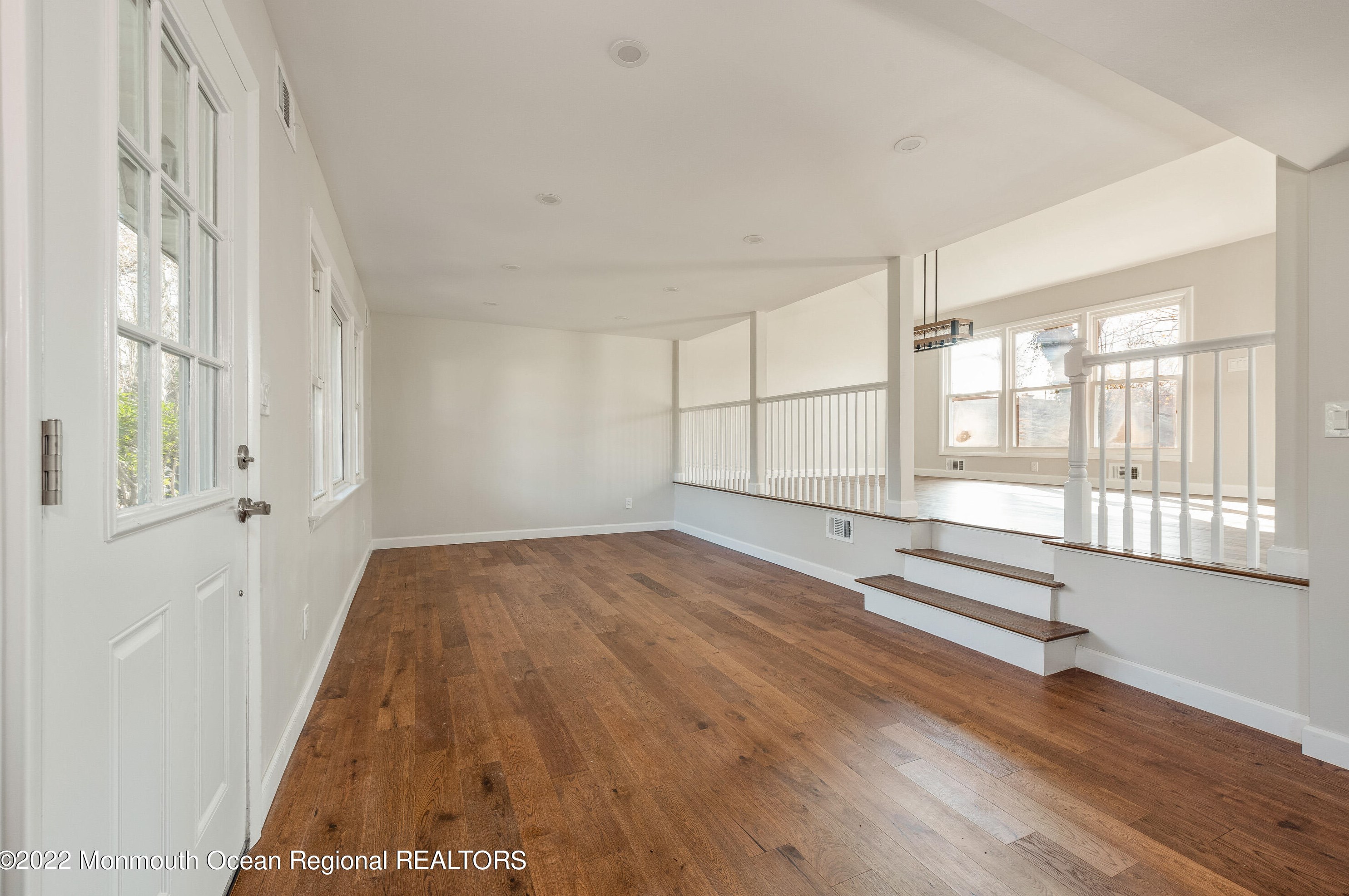 3 Fox Dr, Hazlet, NJ 07730