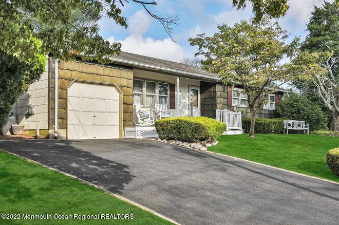 169 Smith Cir, Point Pleasant Beach, NJ 08742