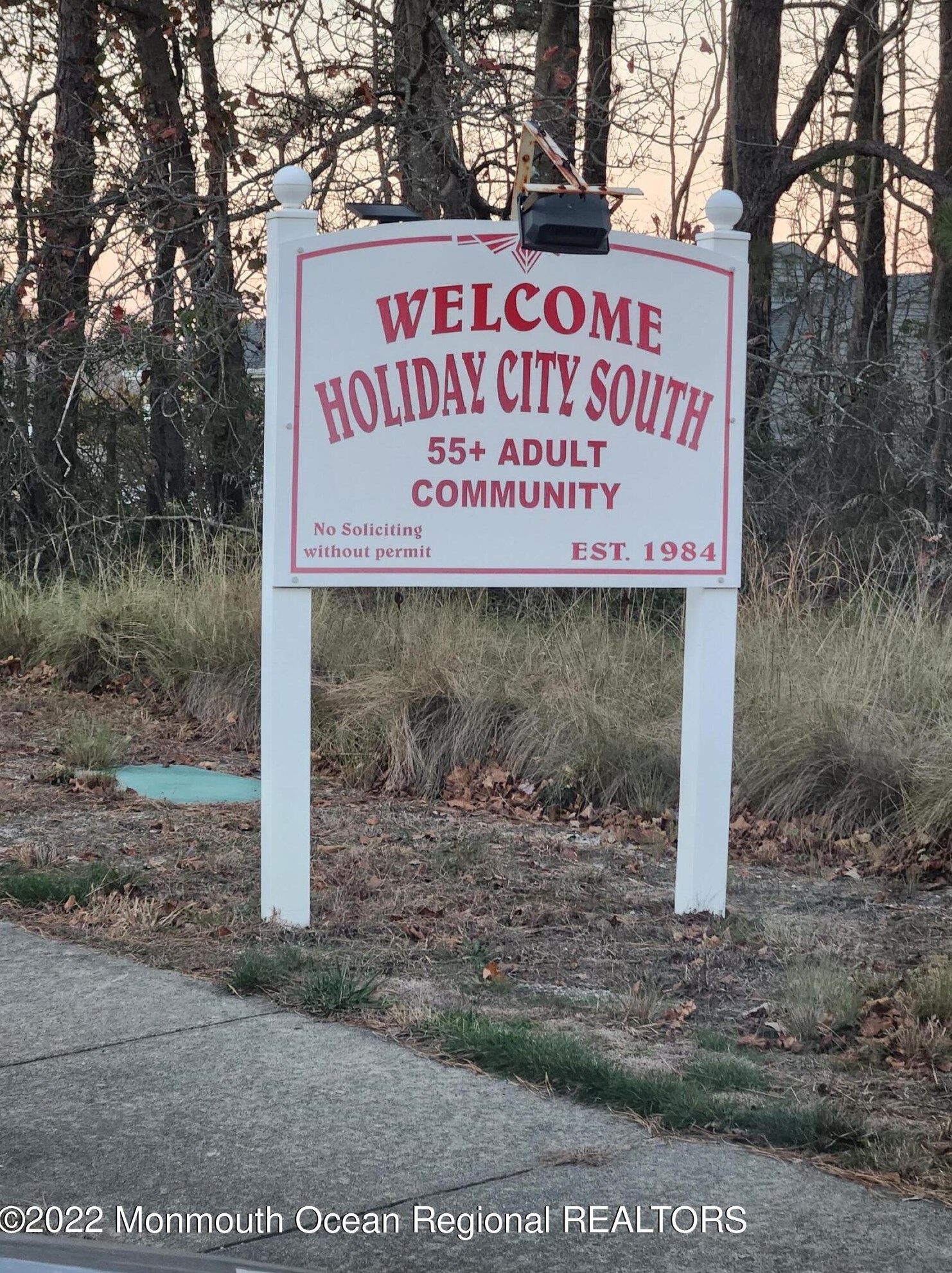 8 Havelock Ter, Toms River, NJ 08757-6123