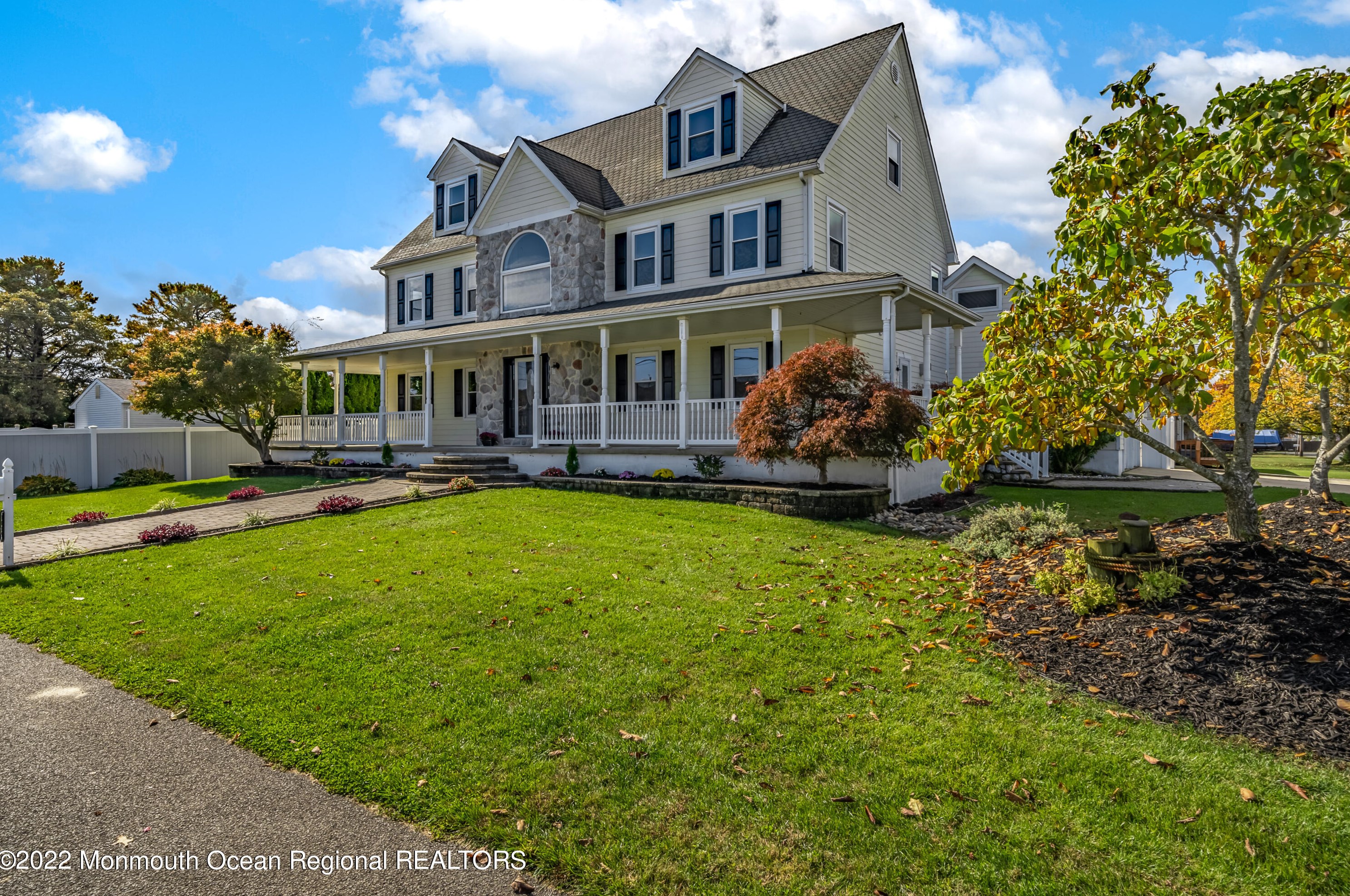 1019 Cape May Dr, Lacey, NJ 08731