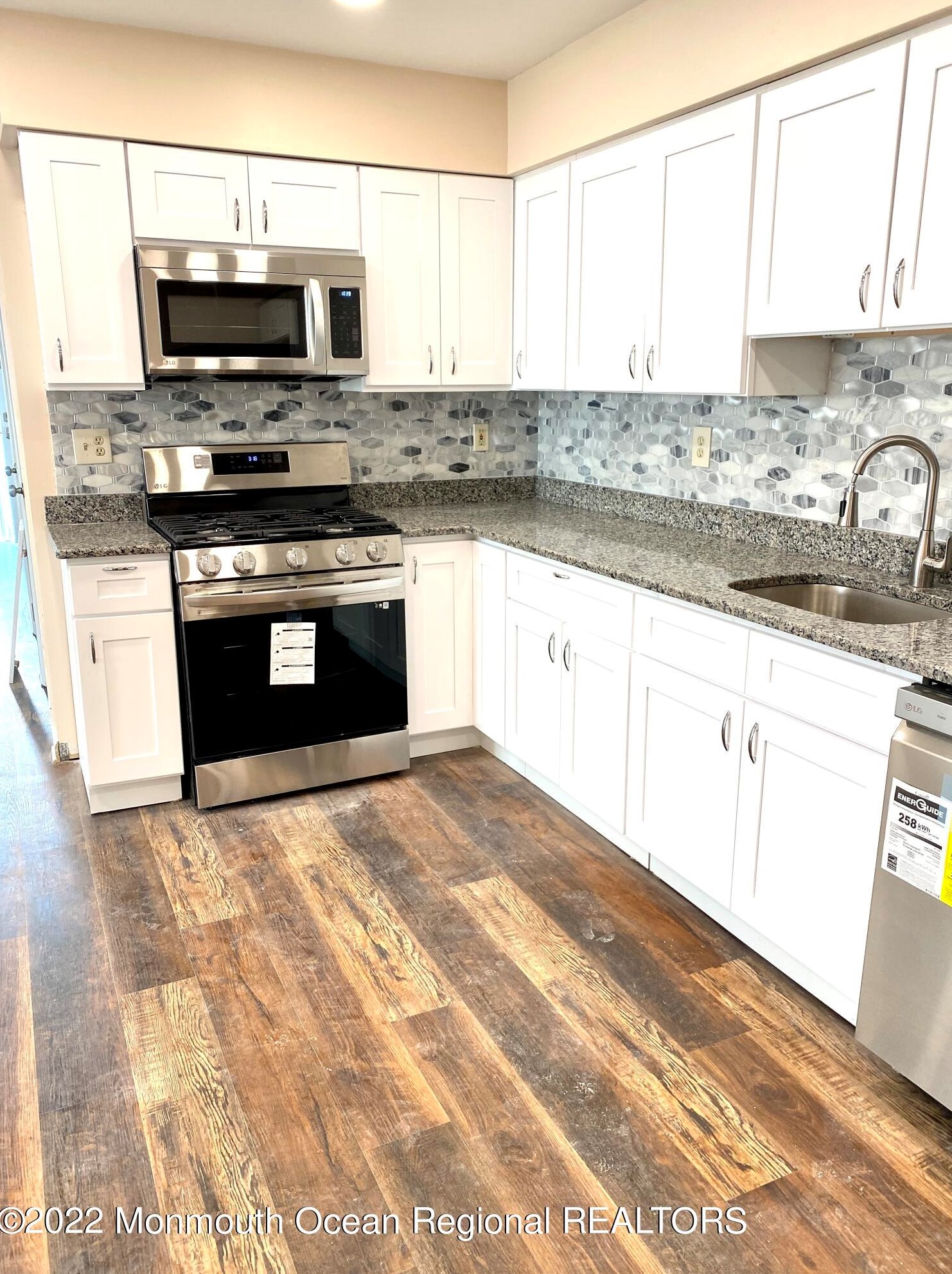 480 Tivoli Ct, Morganville, NJ 07751