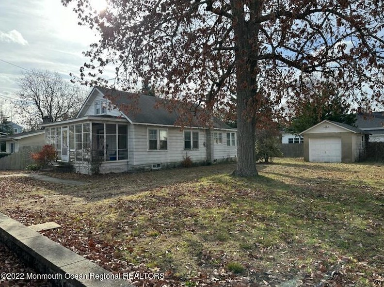 616 Beacon Ave, Beachwood, NJ 08722-4116
