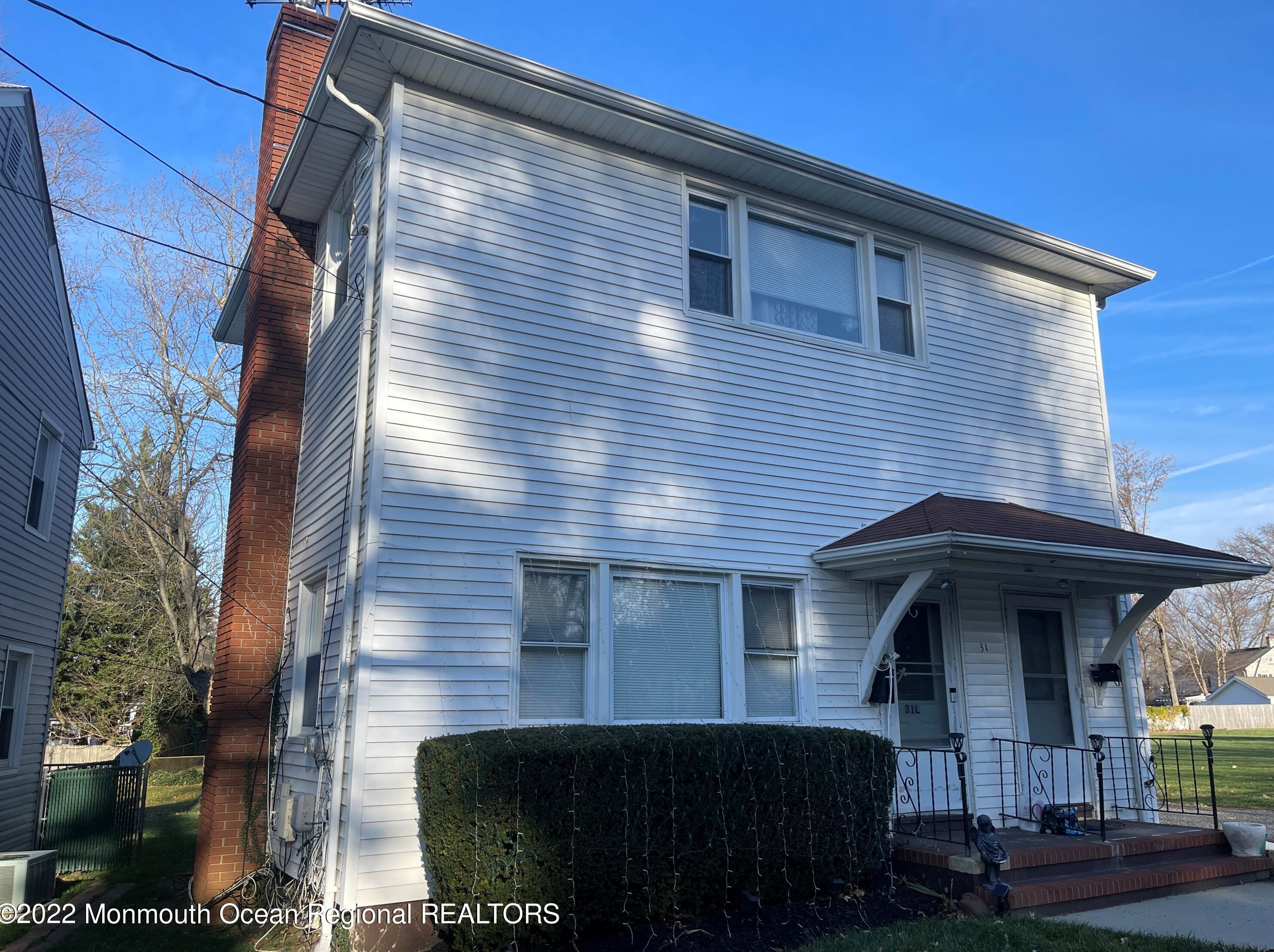 31 Manalapan Ave, East Freehold, NJ 07728-1938