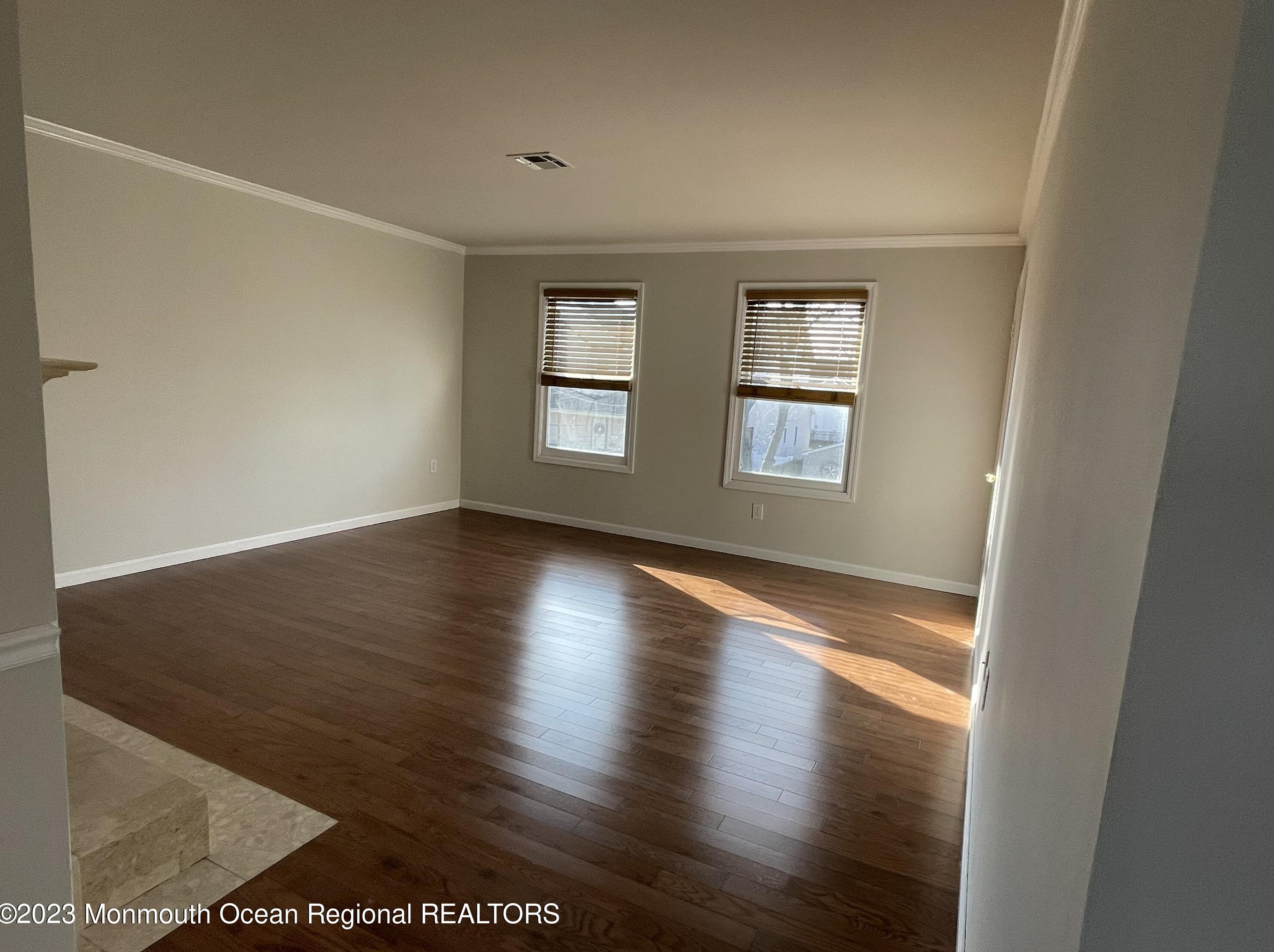 7 Clinton St #apt B, Matawan, NJ 07747