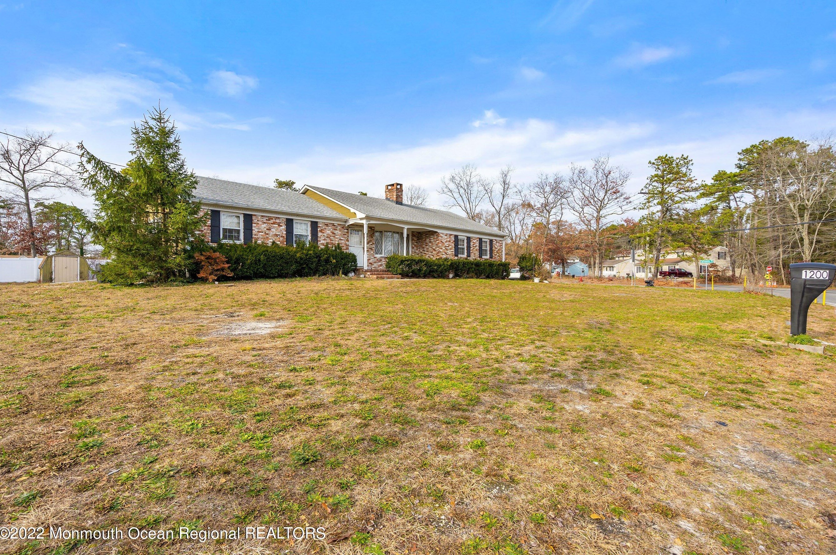 1200 Taylor Ln, Lacey, NJ 08731