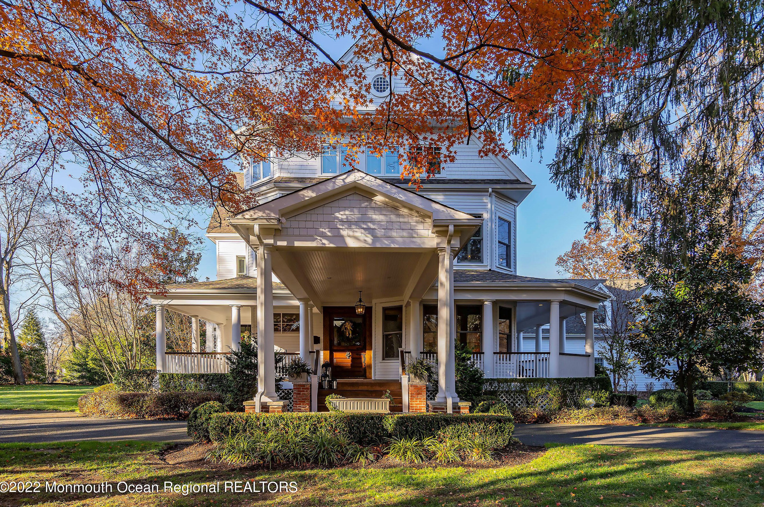 297 Sycamore Ave, Tinton Falls, NJ 07702