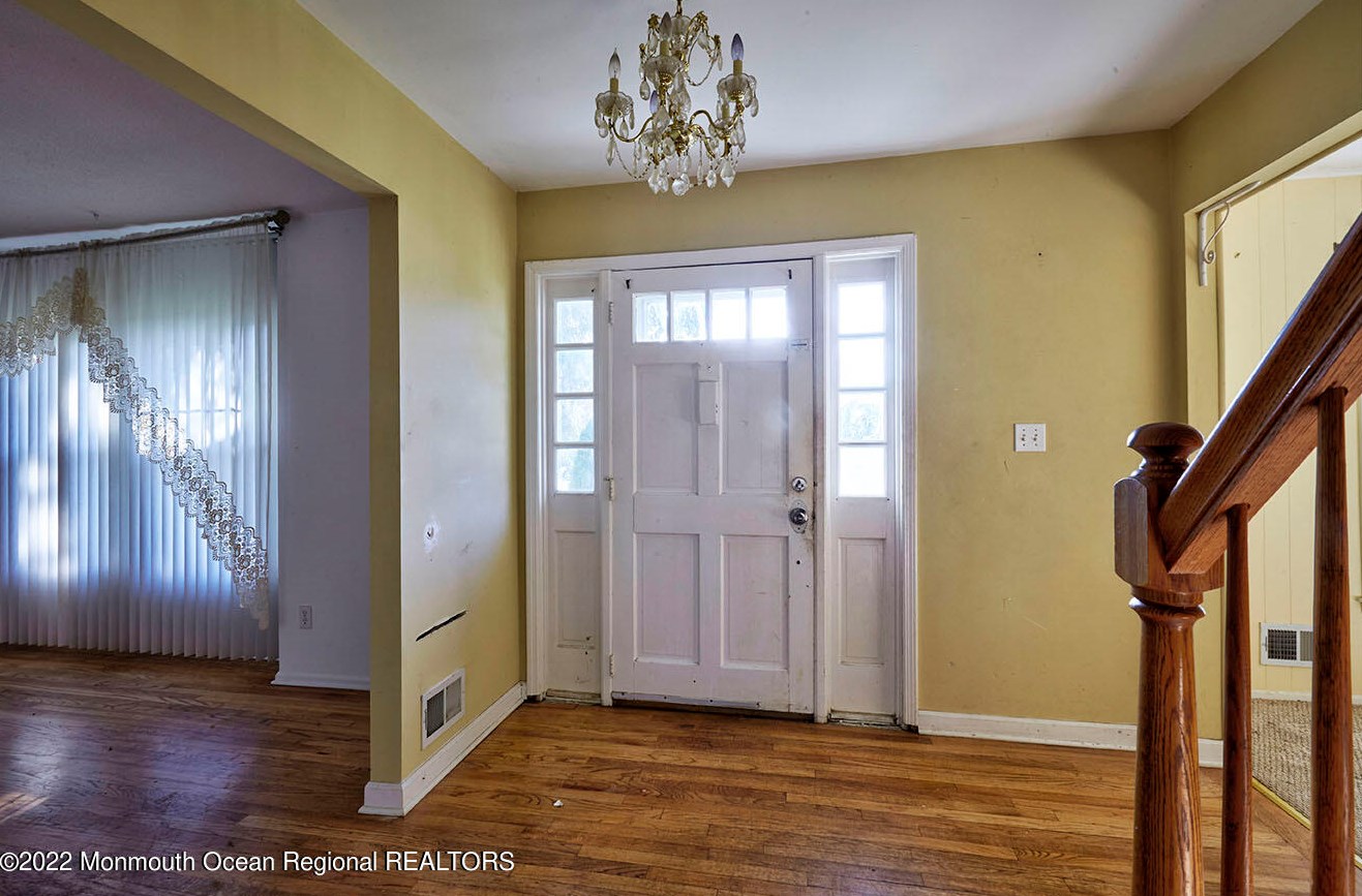 73 Hance Blvd, East Freehold, NJ 07728