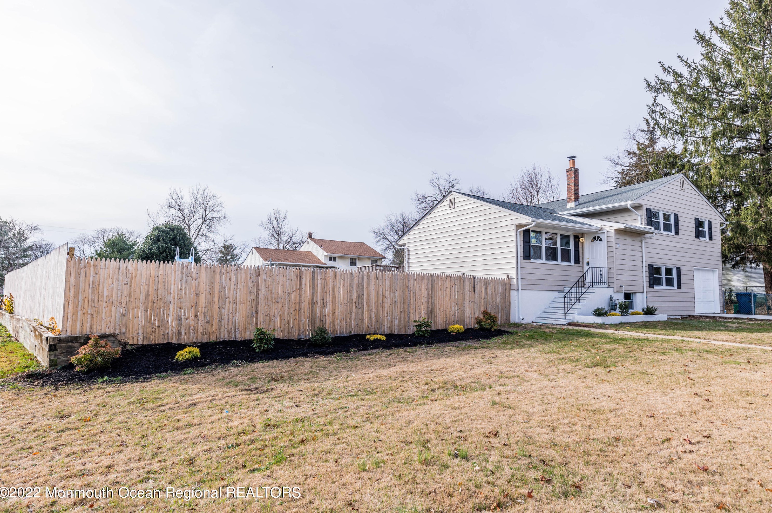 15 Manor Dr, Wall Township, NJ 07753-3524