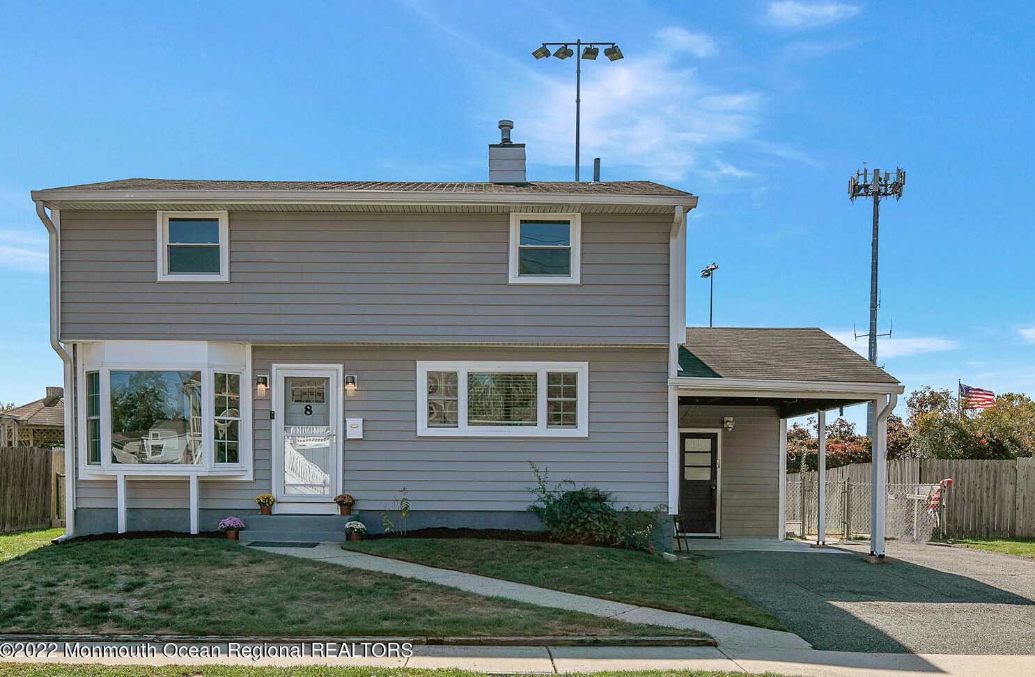 8 Dibling St, Keyport, NJ 07735
