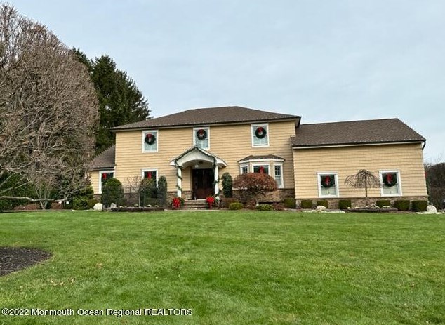 9 Sussex Rd, Holmdel Village, NJ 07733