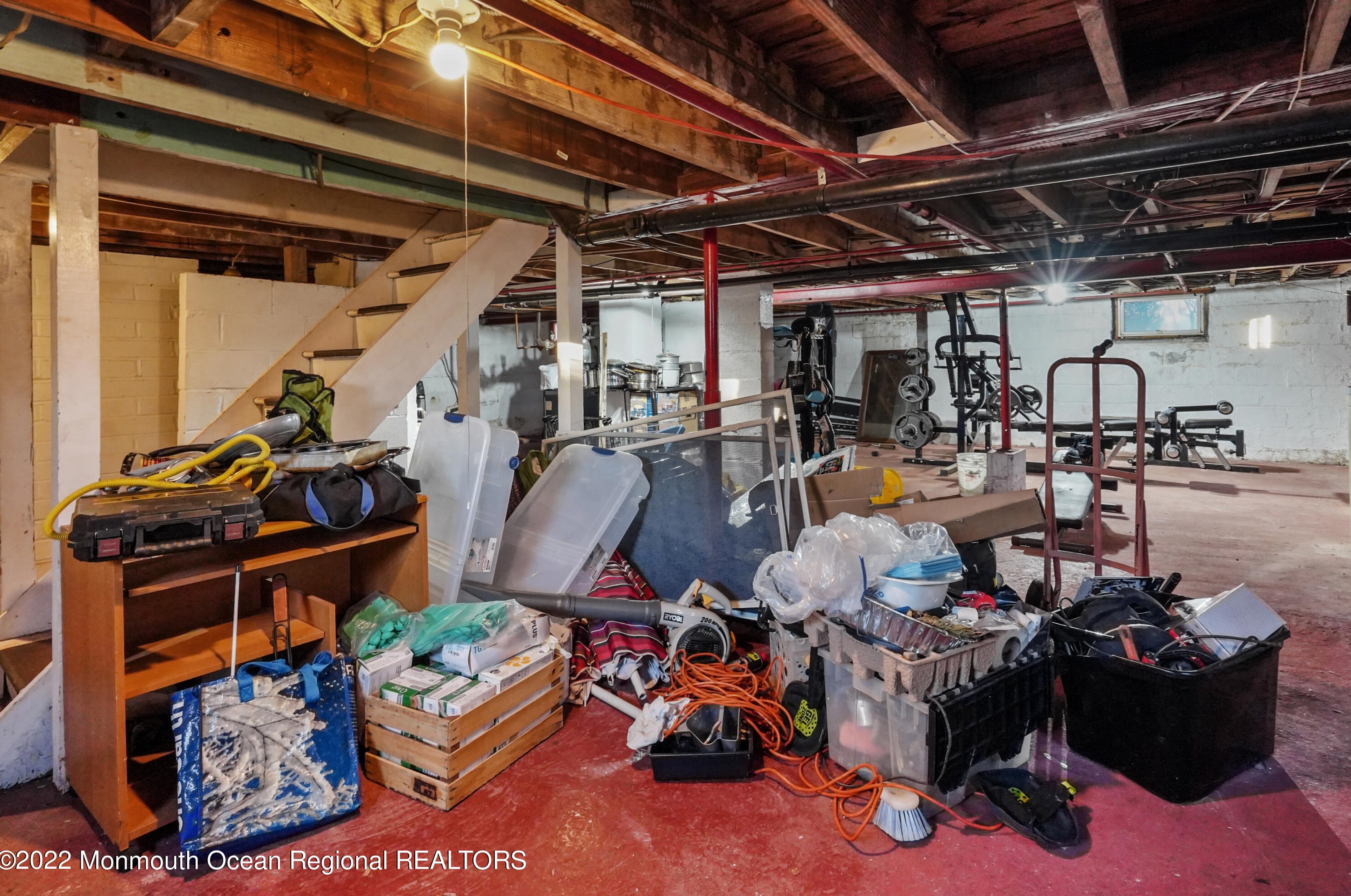 9 Waackaack Ave, Ideal Beach NJ  07734-1505 exterior