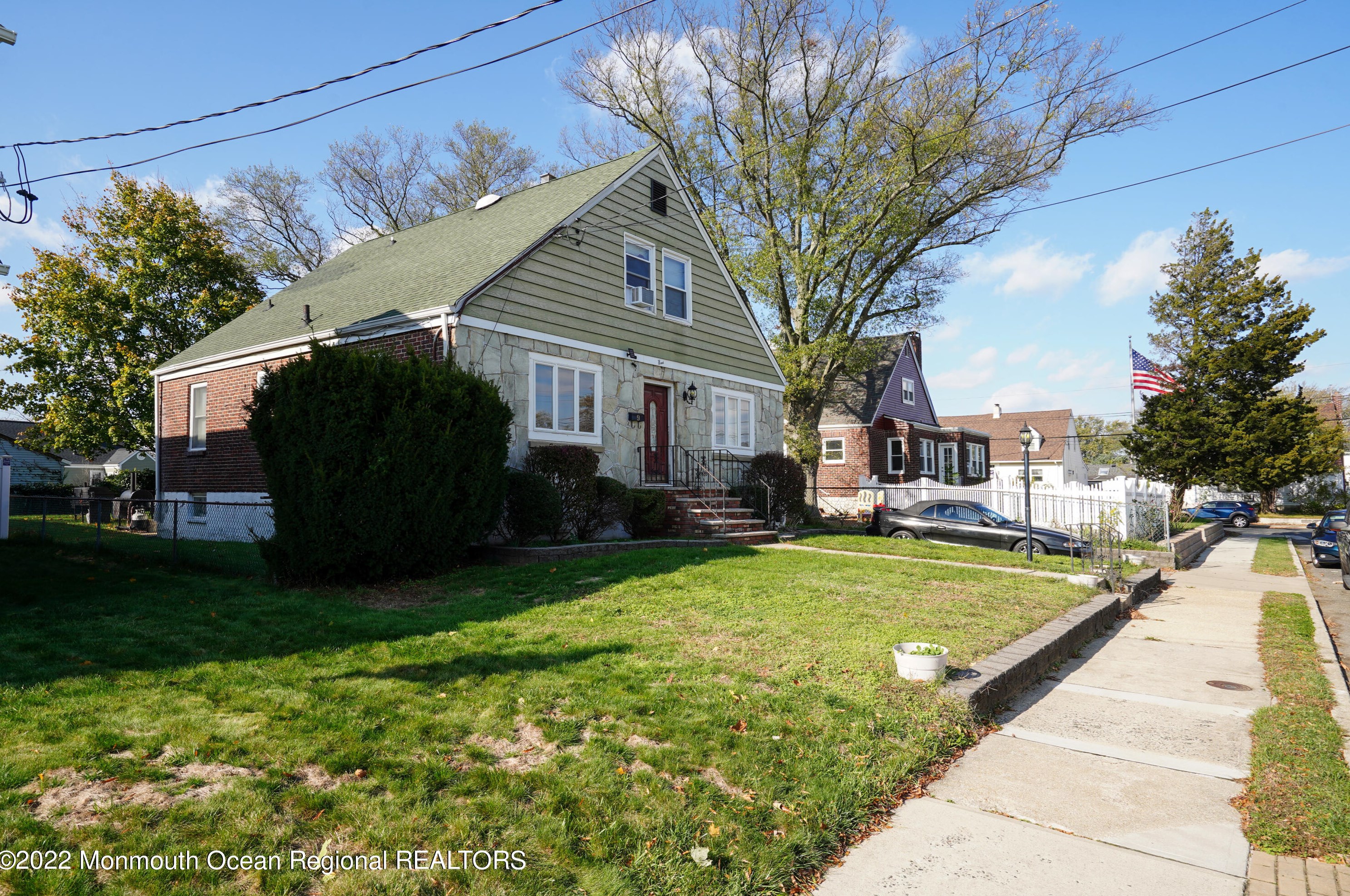 9 Waackaack Ave, Ideal Beach NJ  07734-1505 exterior