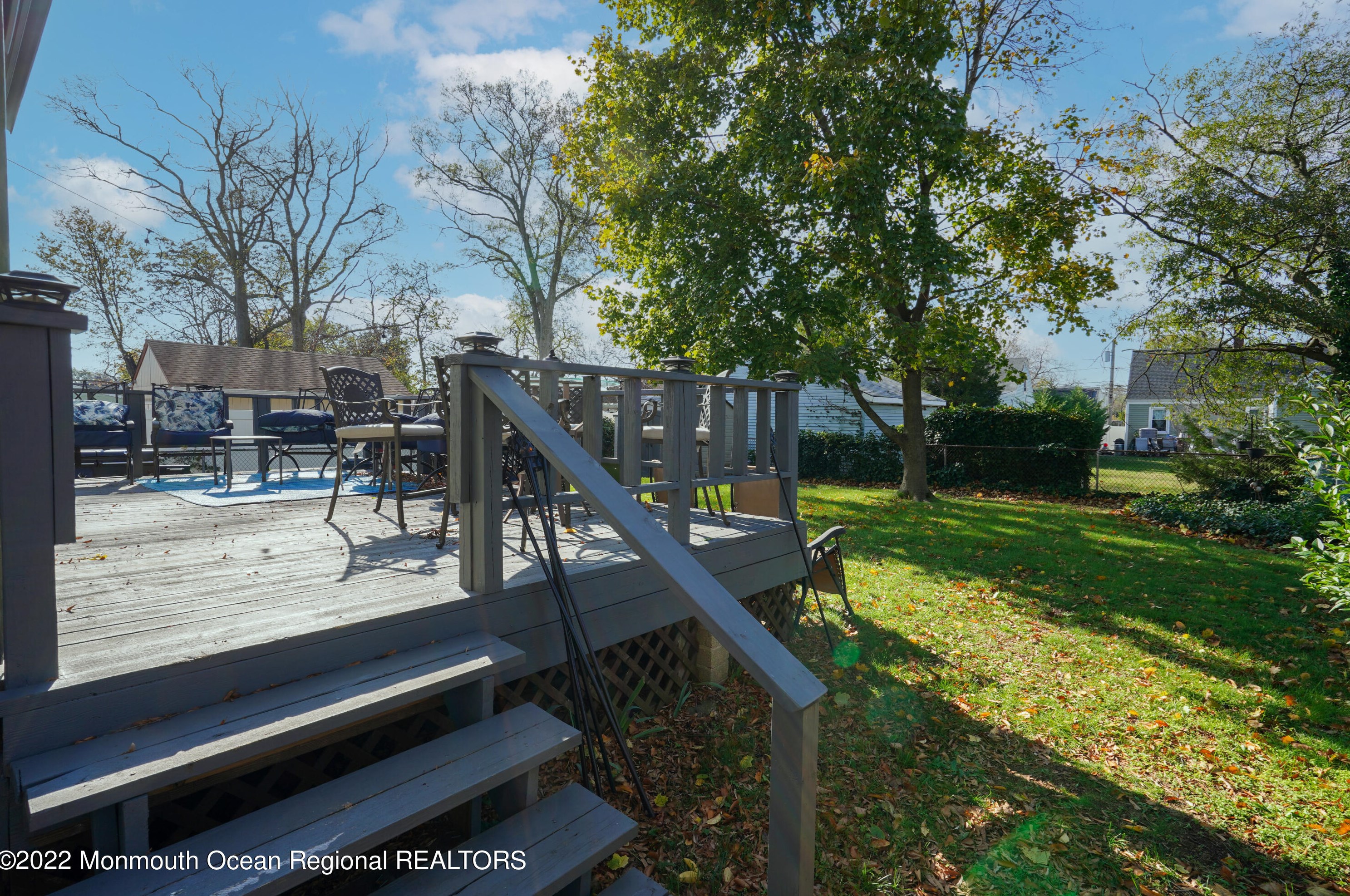 9 Waackaack Ave, Ideal Beach NJ  07734-1505 exterior