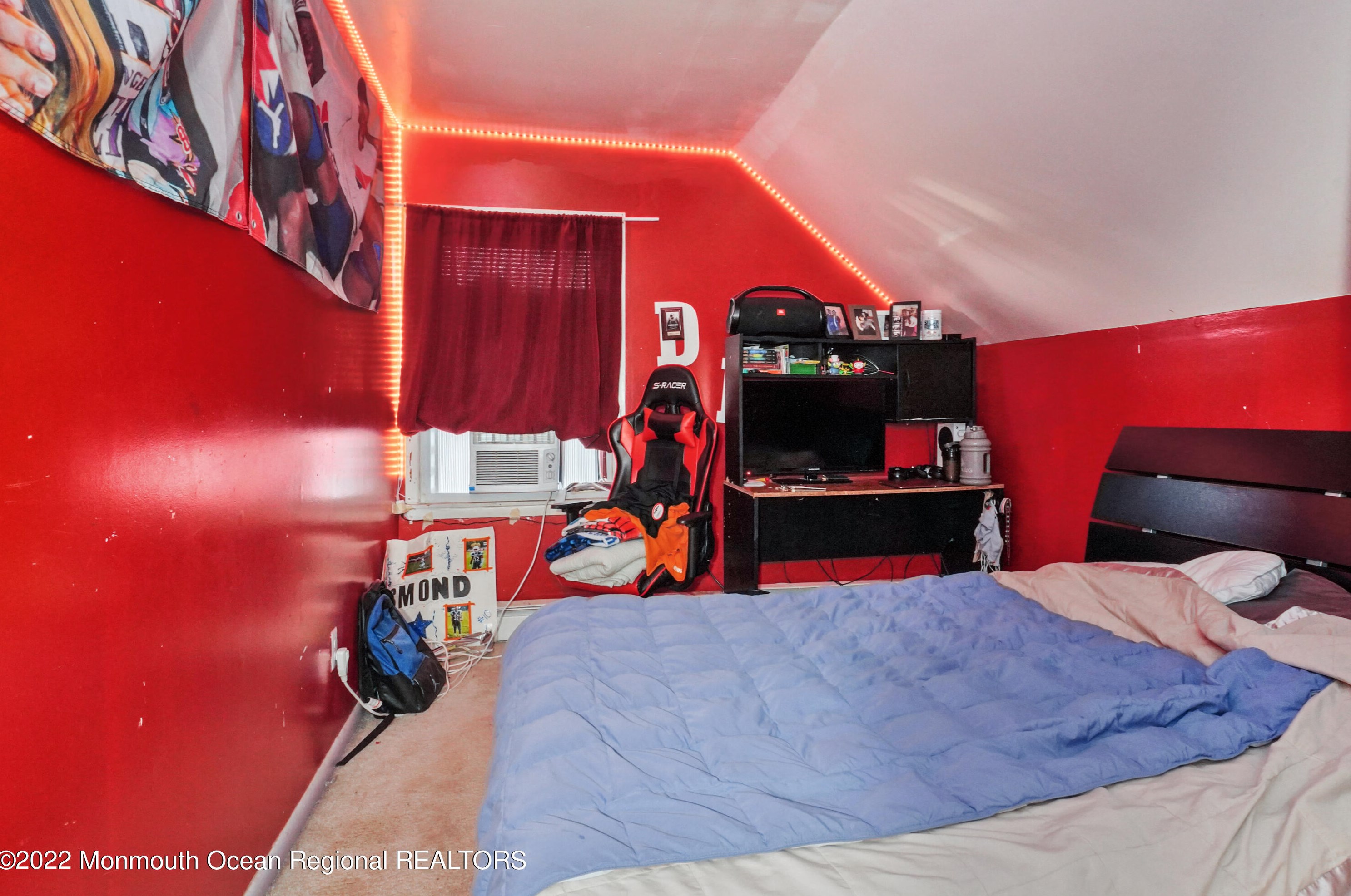 9 Waackaack Ave, Ideal Beach NJ  07734-1505 exterior