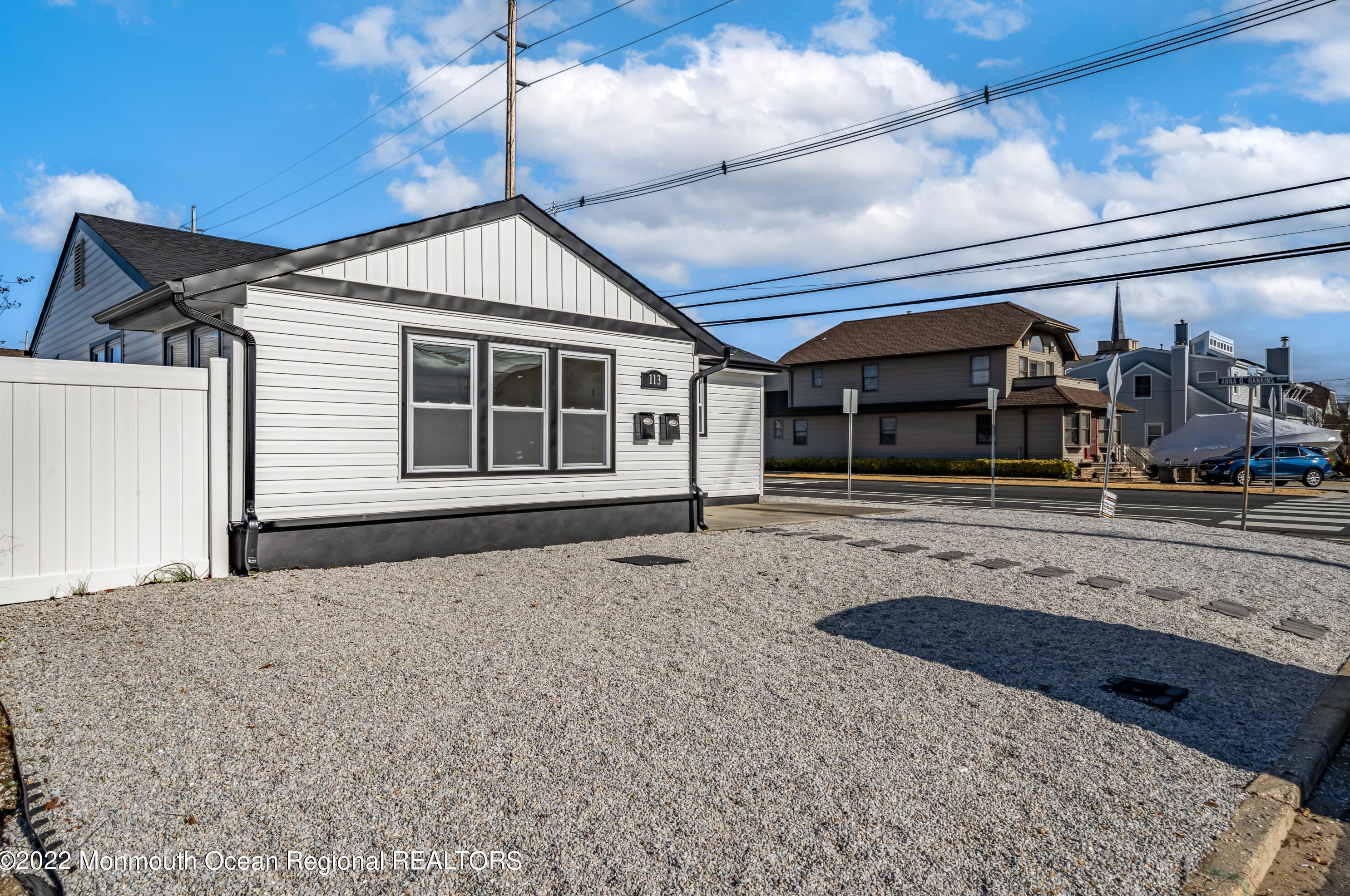 113 Philadelphia Ave, Lavallette, NJ 08735