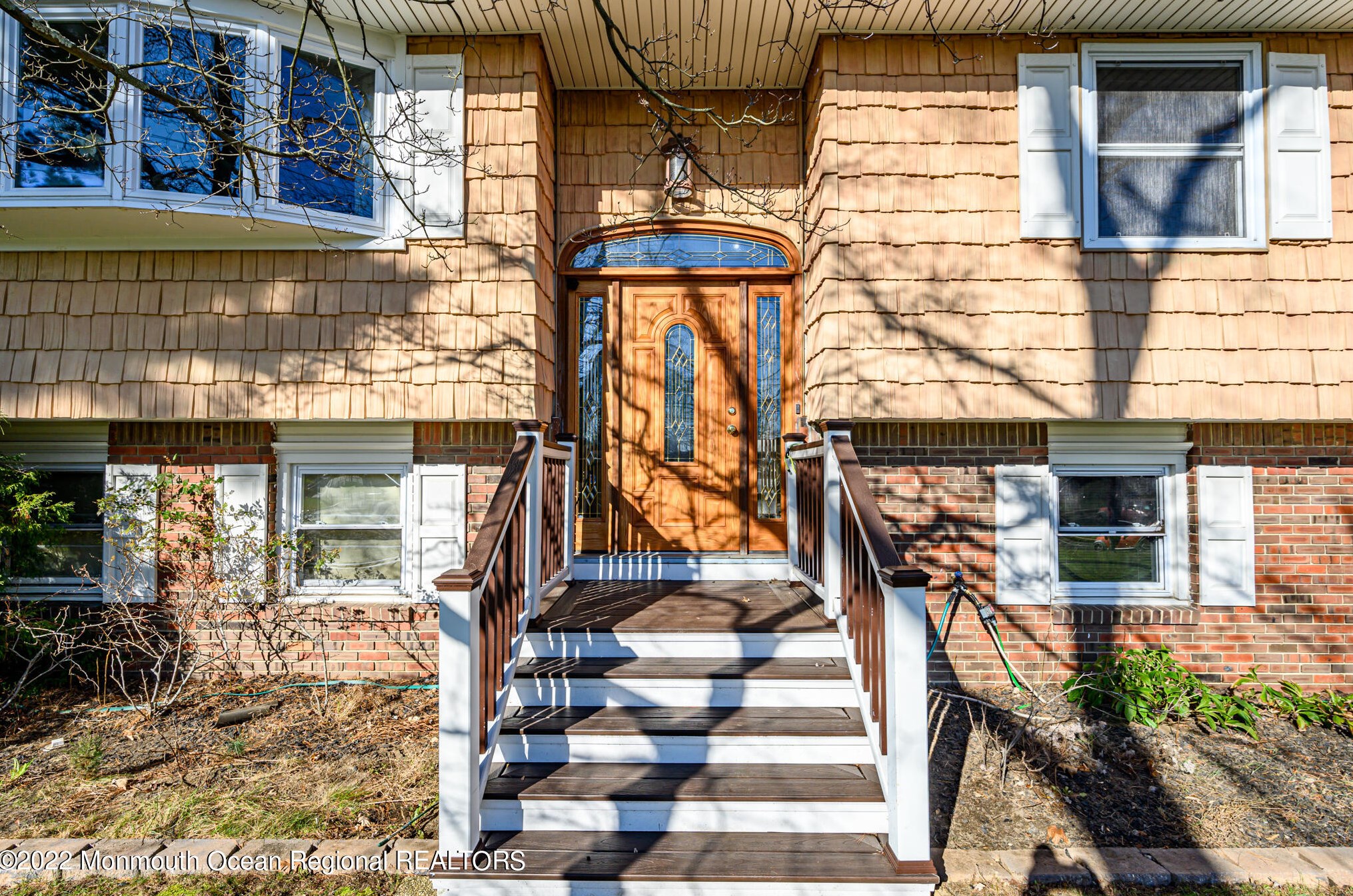 573 Park Ave W, Oakhurst, NJ 07755