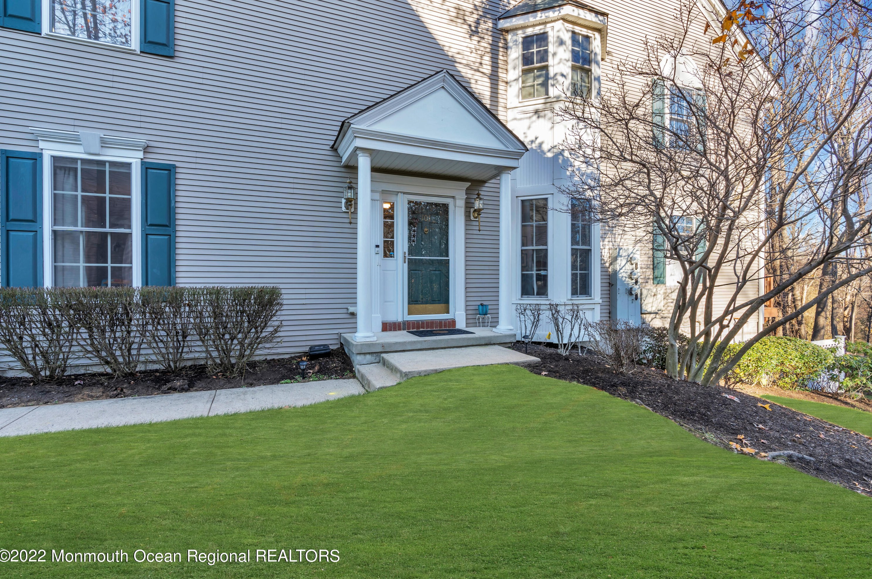 101 Ironwood Ct, Middletown, NJ 07748