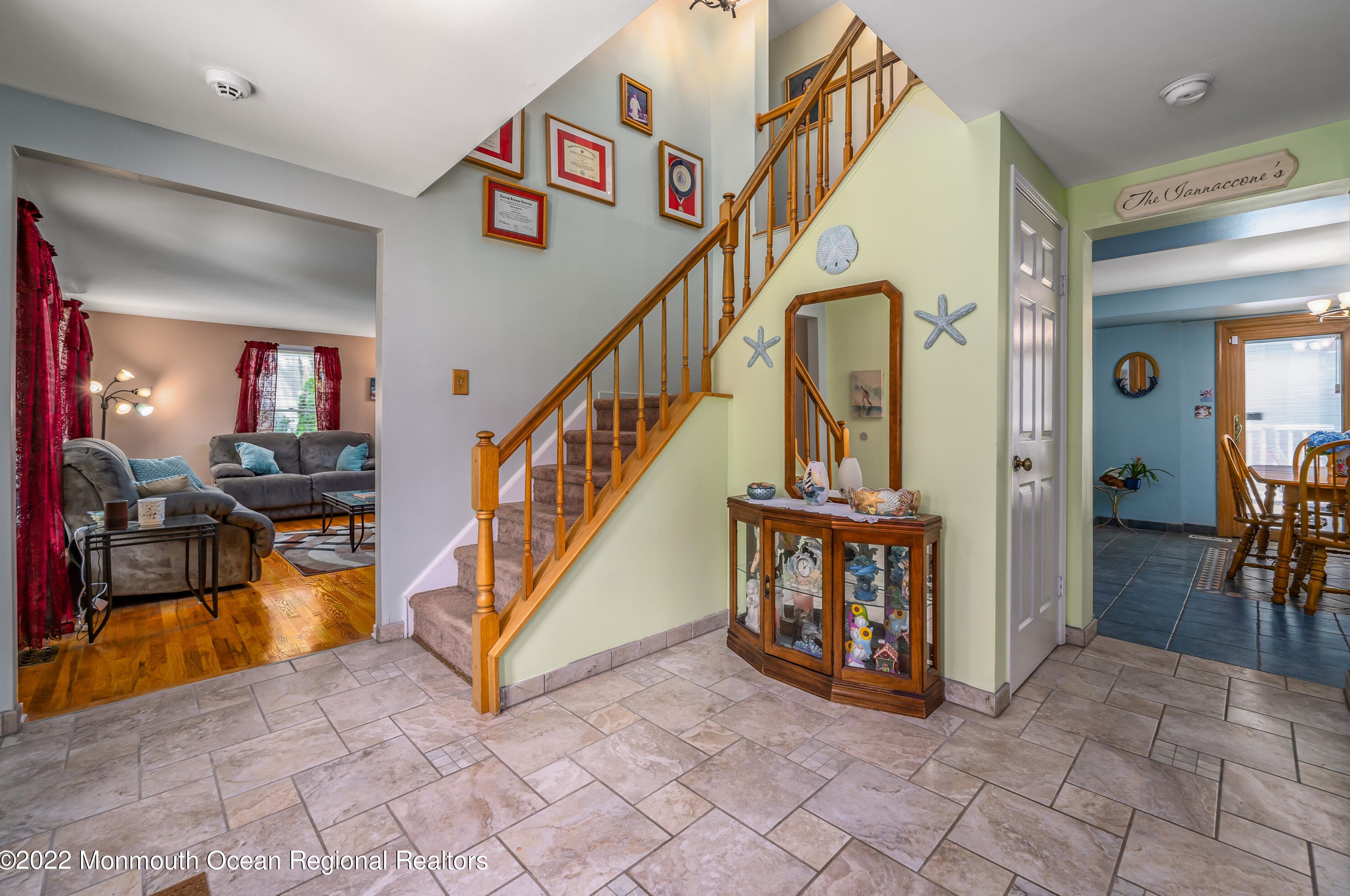 12 Asheville St, Toms River, NJ 08753-2901