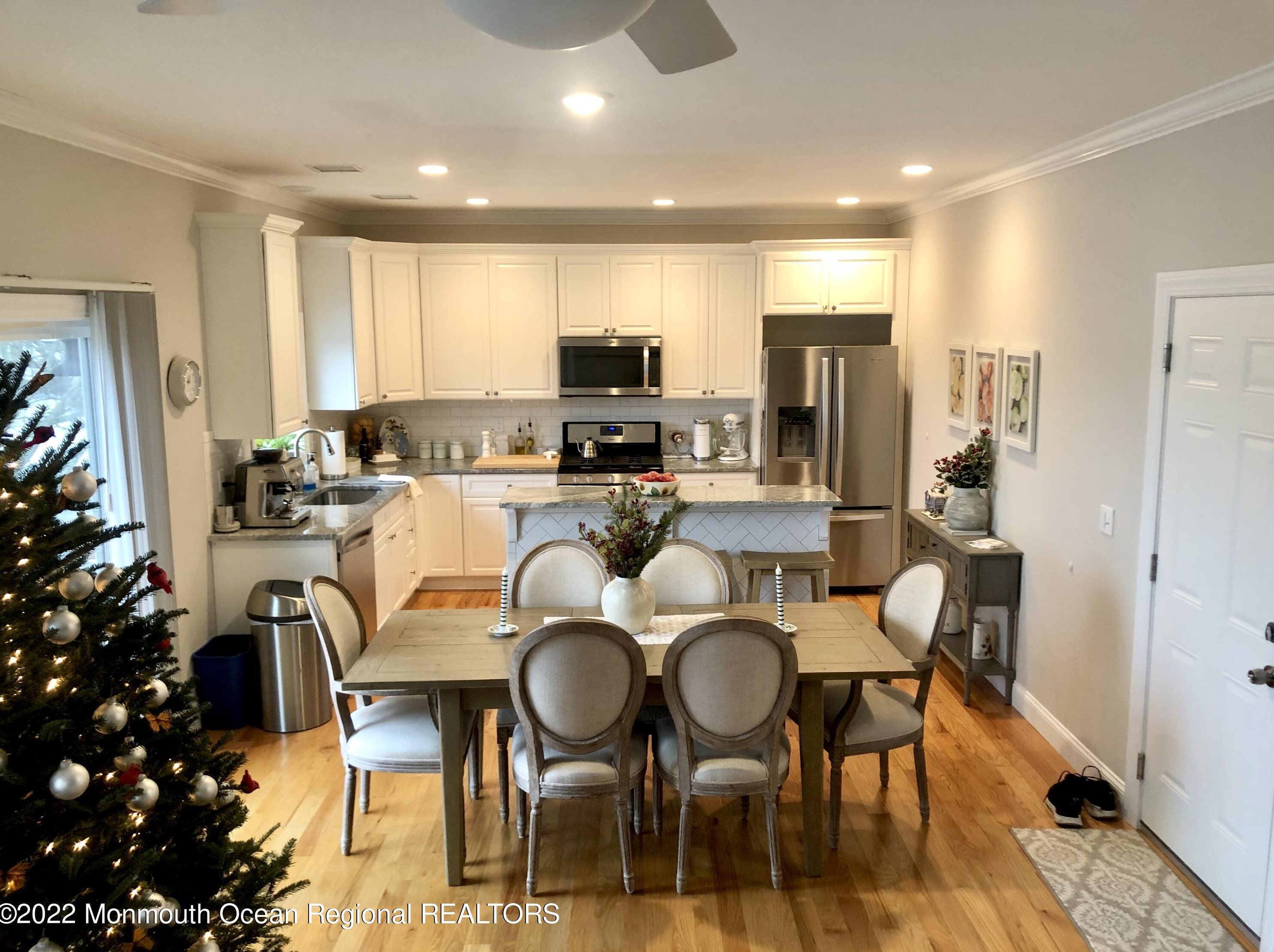 96 Bay Shore Dr, Toms River NJ  08753-6259 exterior