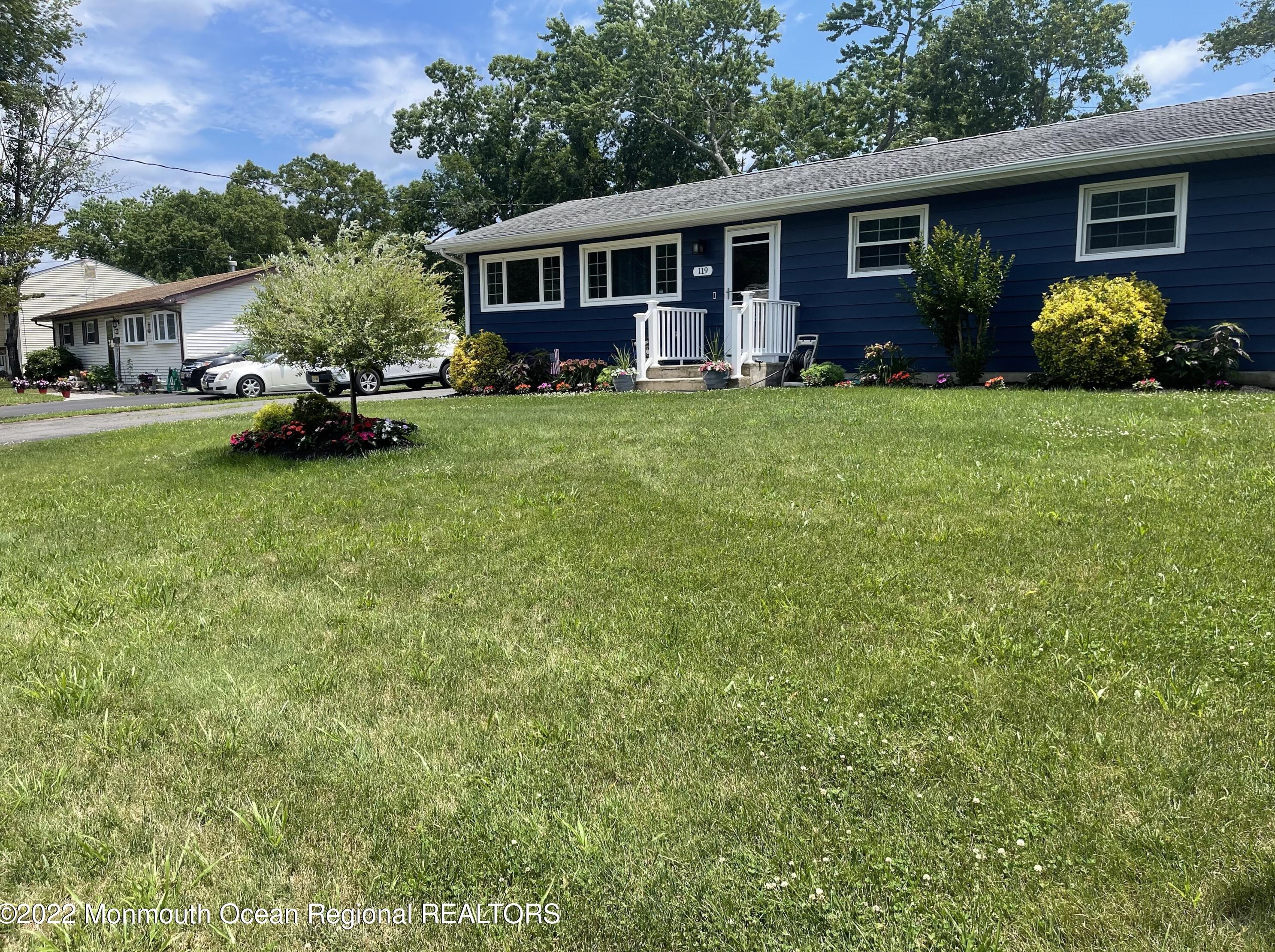 119 Pheasant Dr, Berkeley Township, NJ 08721