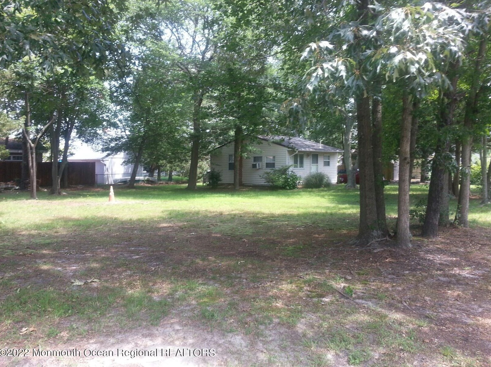 414 Beach Blvd, Lacey, NJ 08731