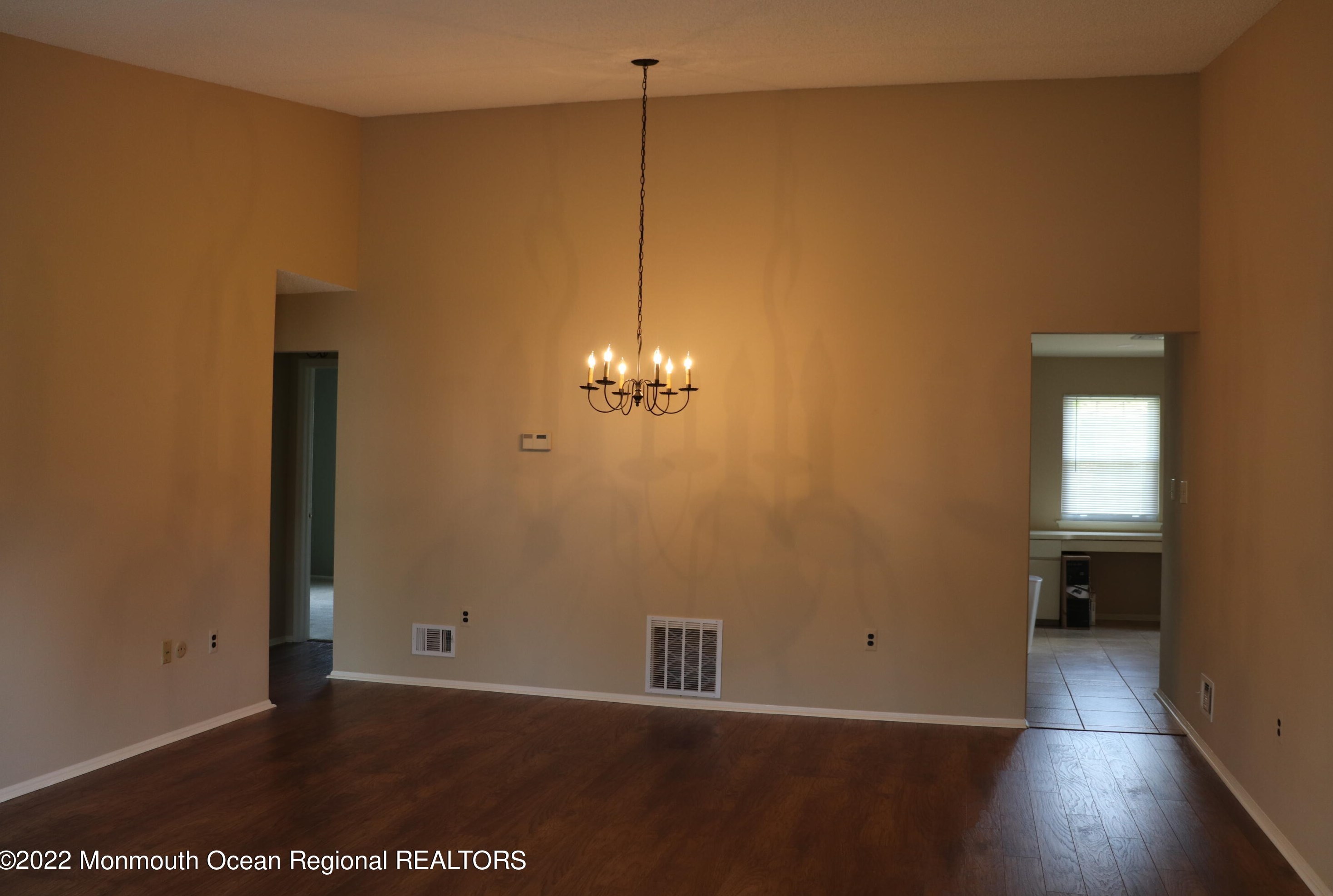 54 Edgeware Close, East Freehold, NJ 07728