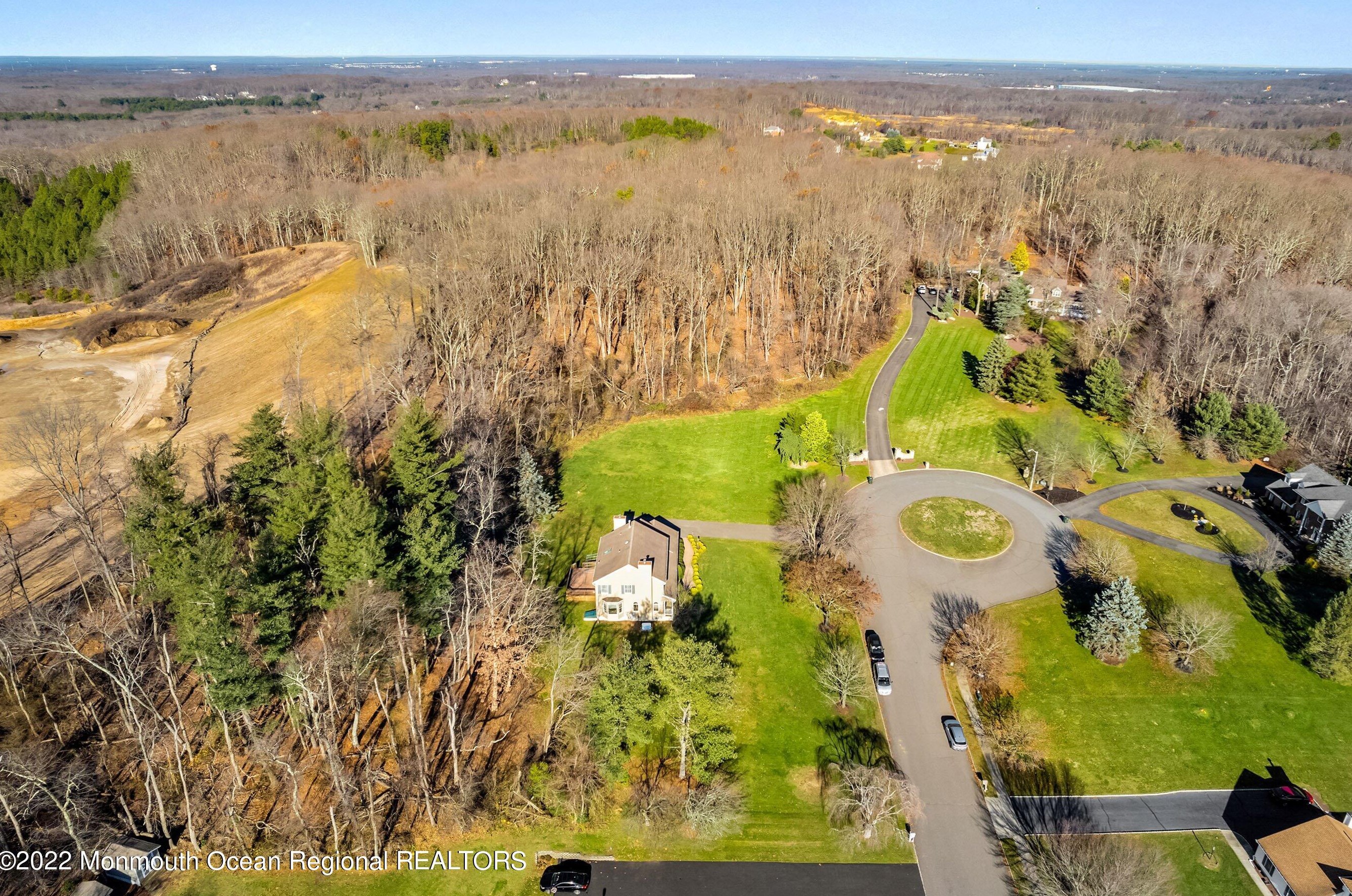 9 Somers Ct, Millstone Township, NJ 08535-8160