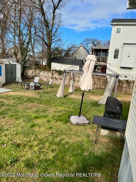 27 Fox Ave, Ideal Beach NJ  07734-1246 exterior