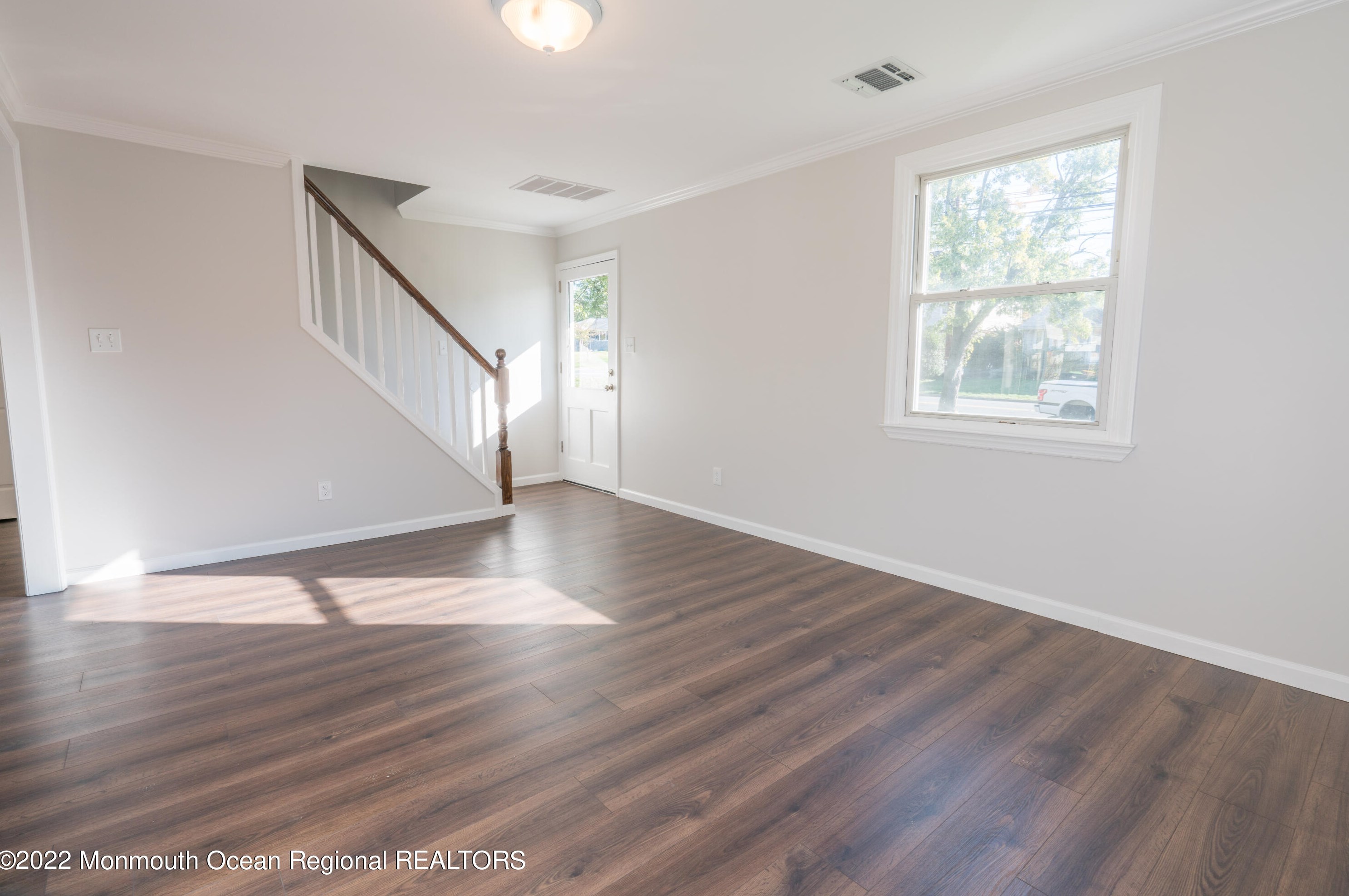 509 Main St, Millstone NJ  08876-3113 exterior