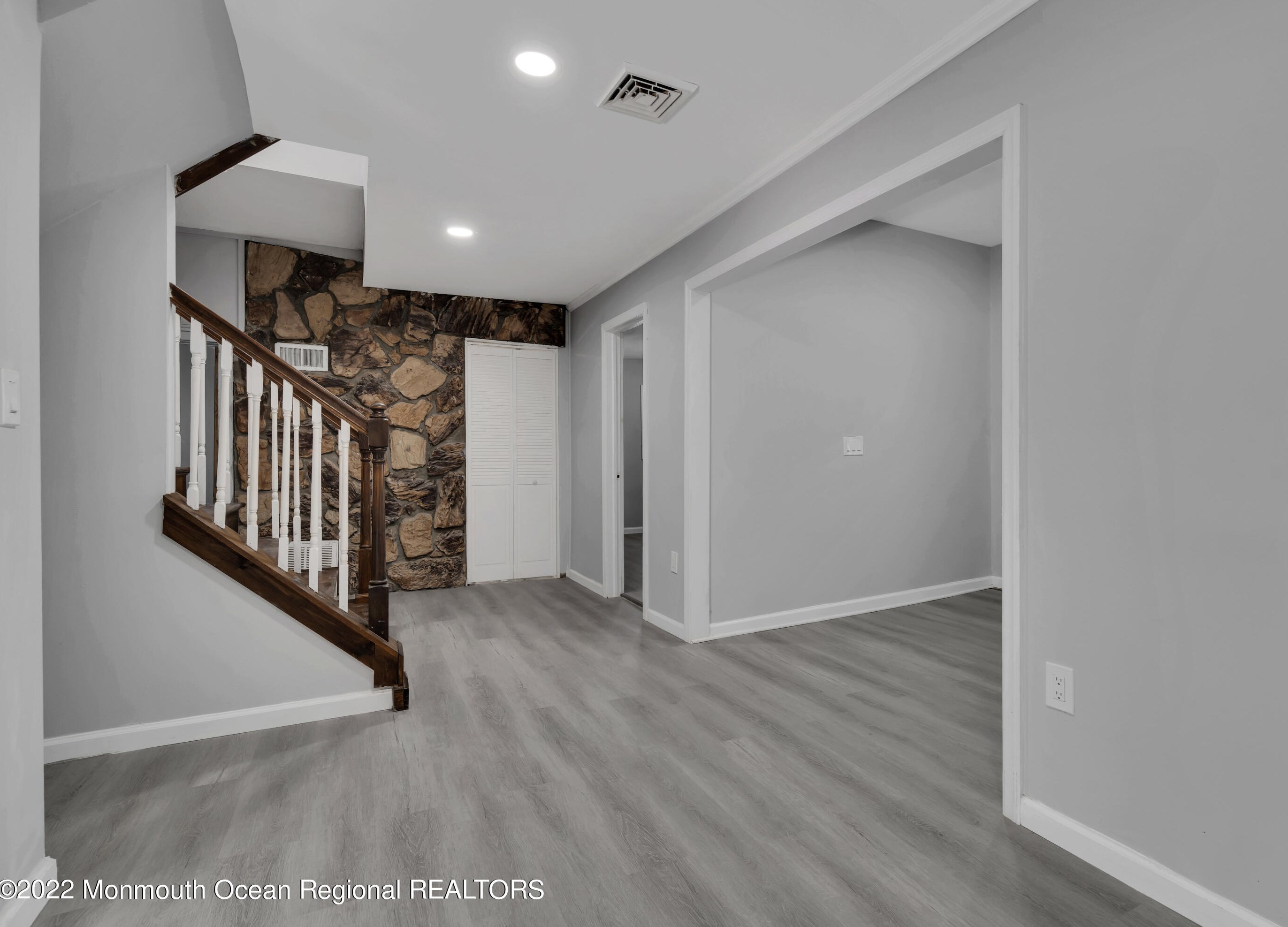 58 Chadwick Ave, Toms River NJ  08753-7176 exterior