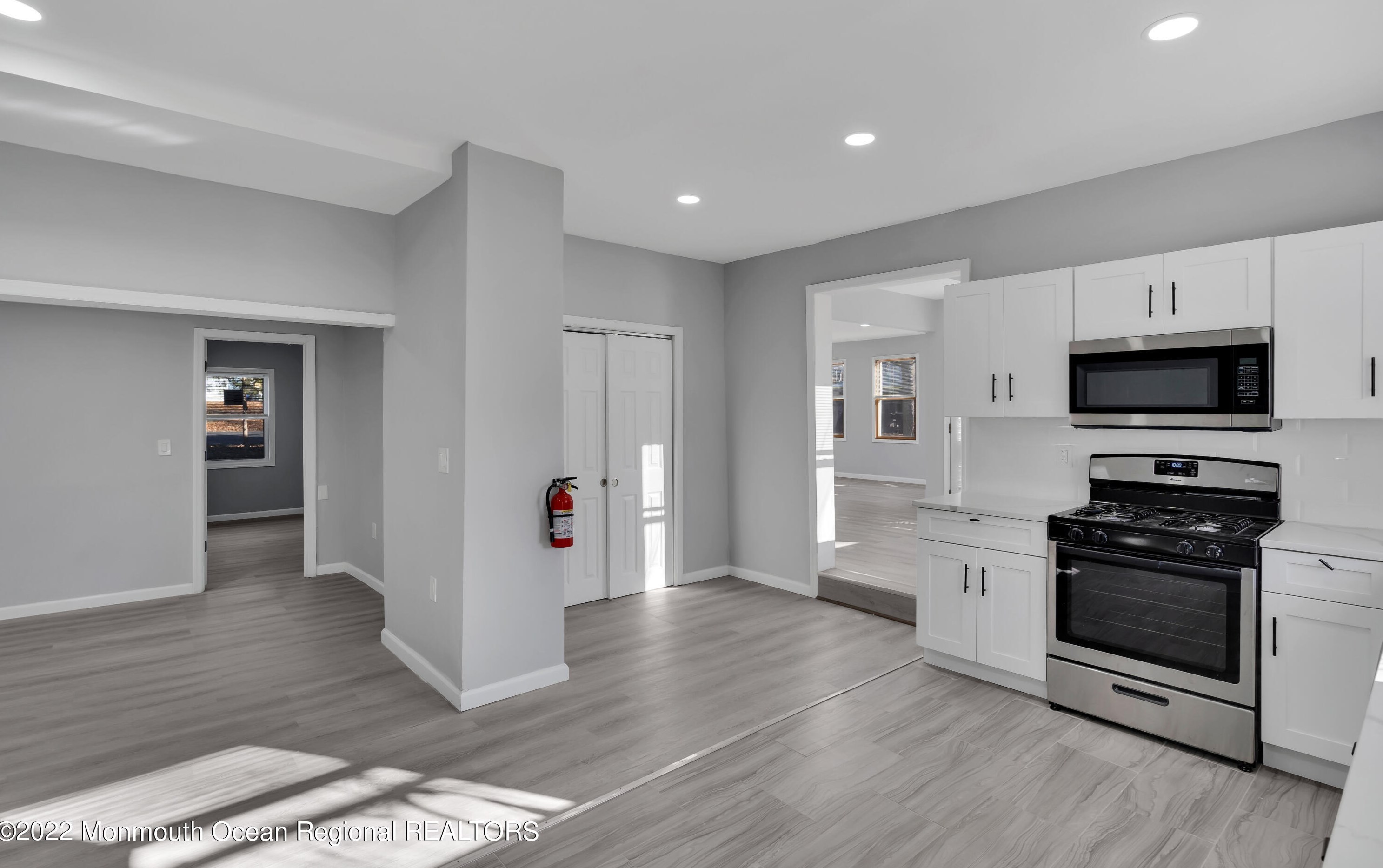 58 Chadwick Ave, Toms River NJ  08753-7176 exterior