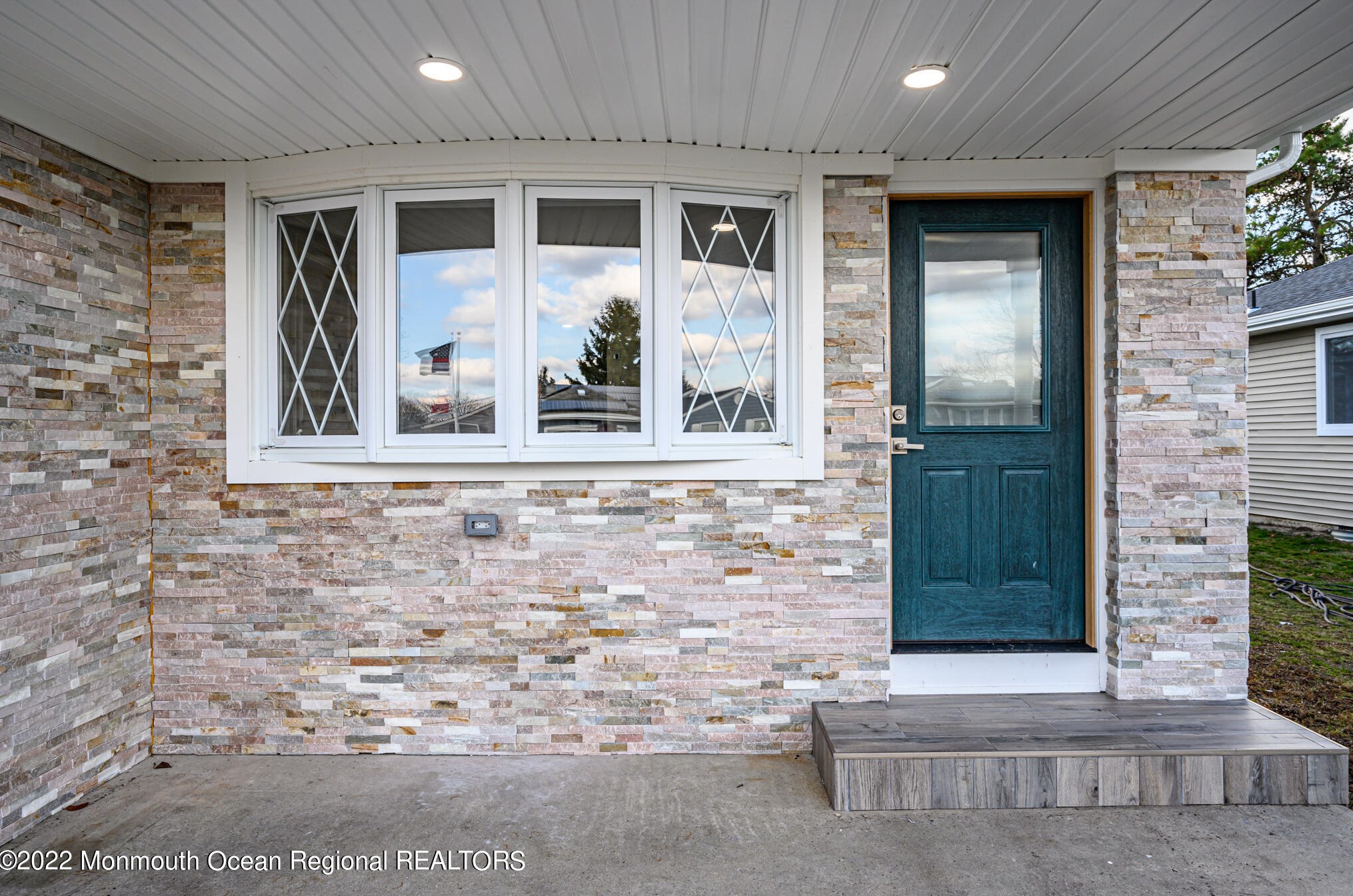 335 Barbados Dr, Toms River, NJ 08757-3806