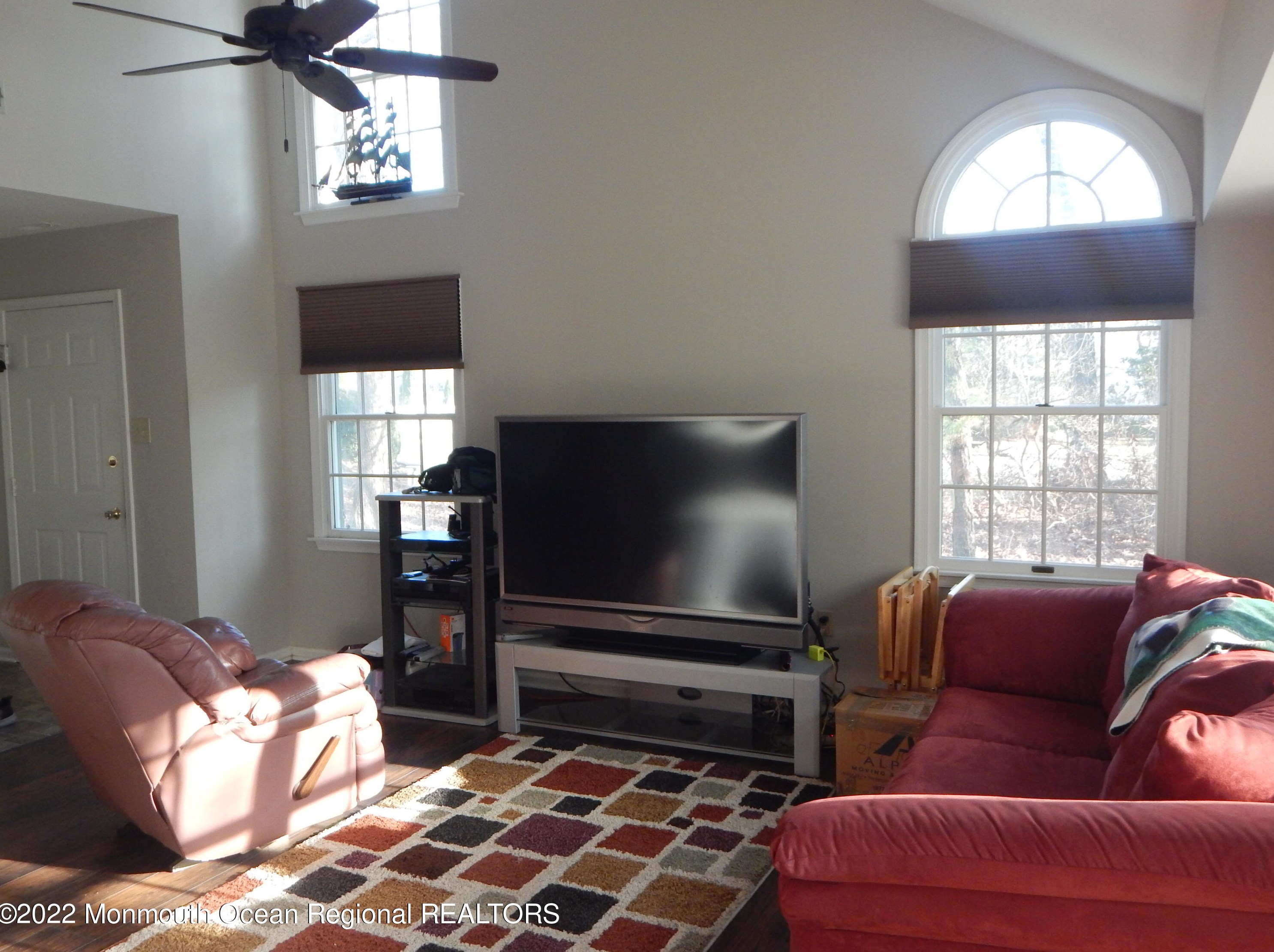 1 Westchester Dr, Tuckerton NJ  08087-3008 exterior