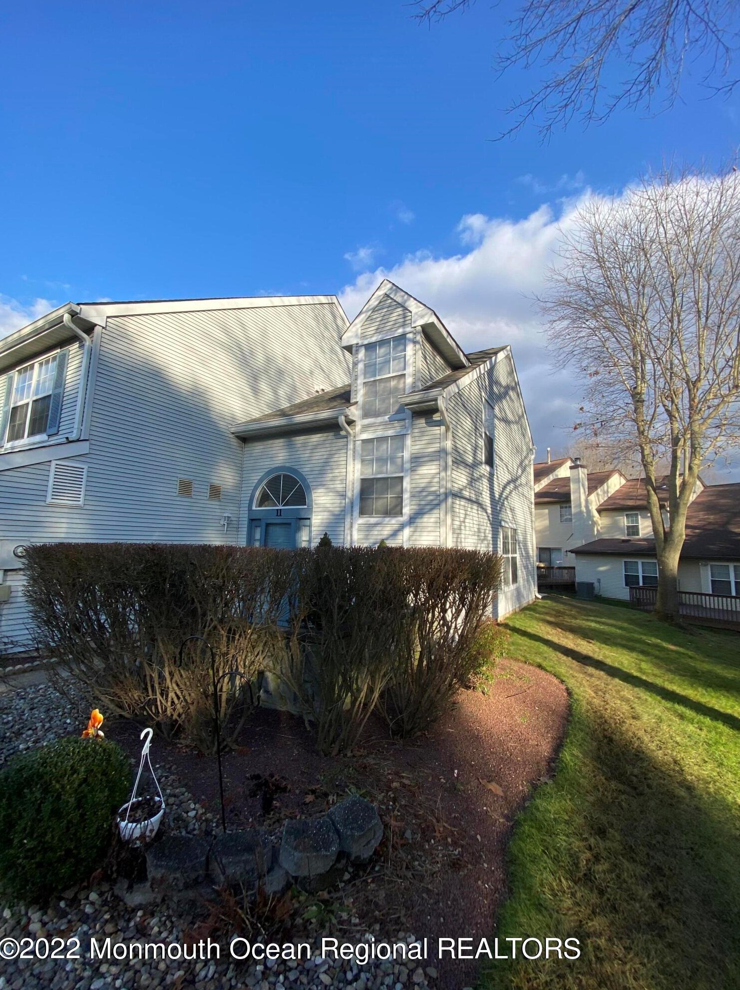 11 Allen Ct, Millstone Township, NJ 07726