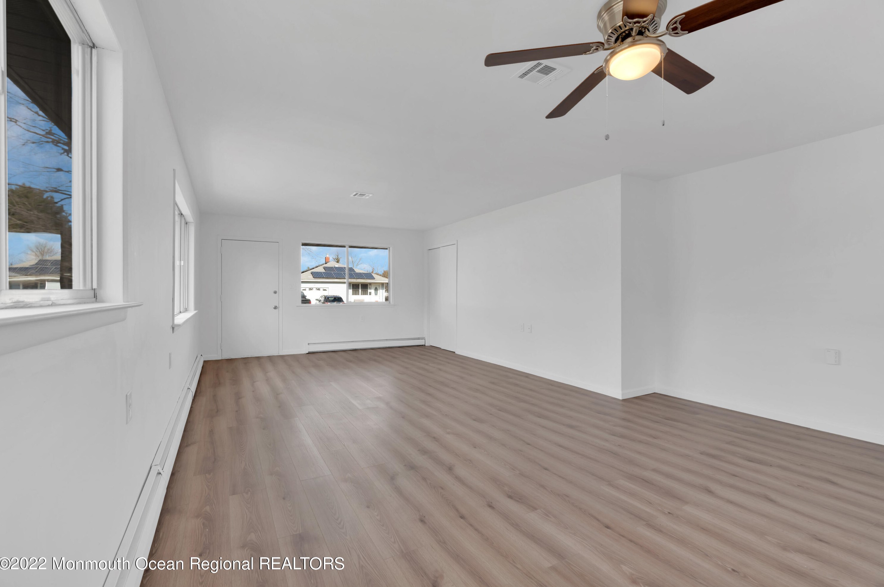 31 Frederiksted St, Toms River NJ  08757-4633 exterior
