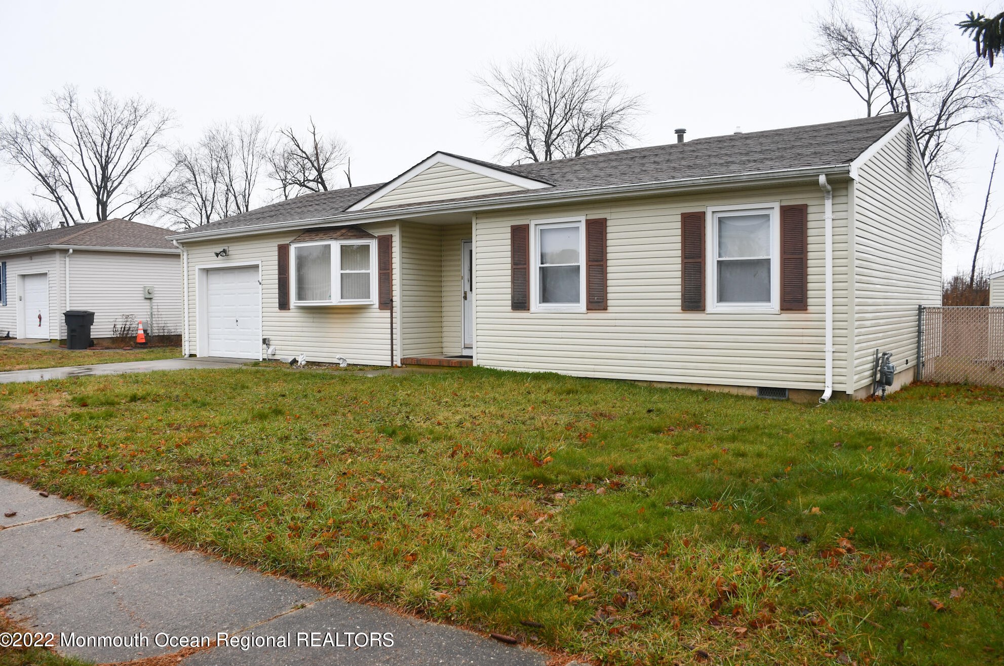 241 Hamilton Dr, Toms River, NJ 08753-4629