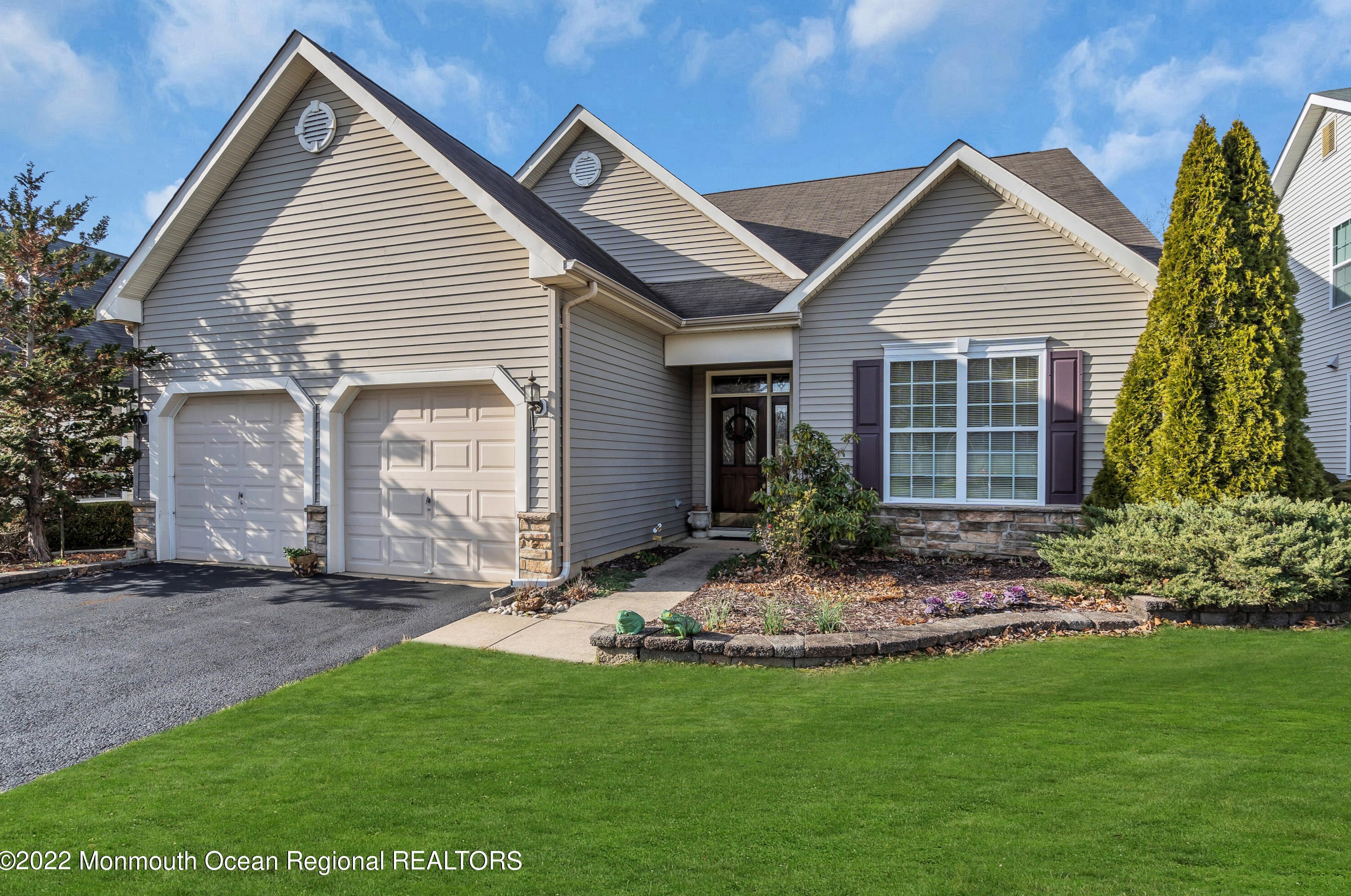 88 Enclave Blvd, Lakewood, NJ 08701