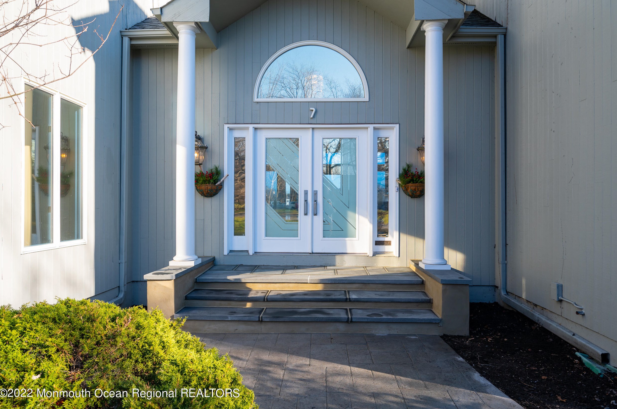 7 Wardell Cir, Oceanport, NJ 07757-1610