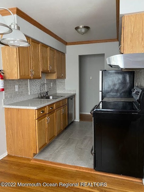 84 Manchester Ct Apt A, East Freehold, NJ