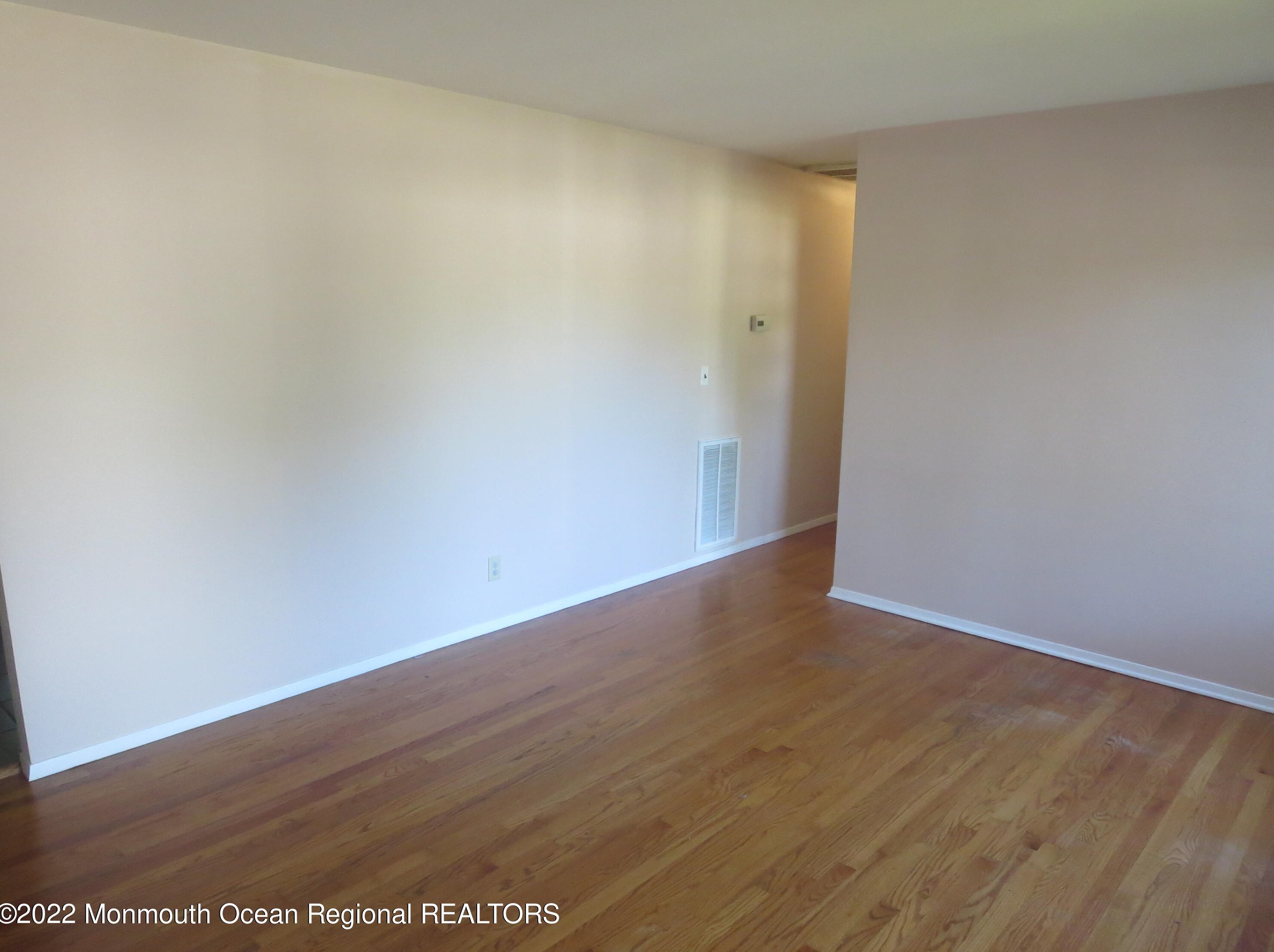 508 N Fox Ave, Belford, NJ 07718