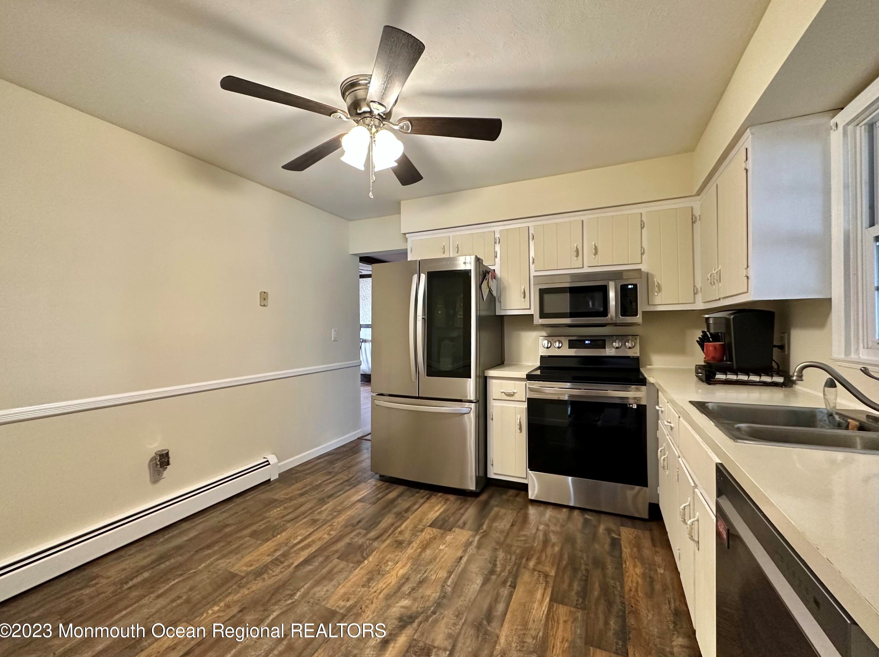 621 Leanora St, Bricktown, NJ 08723