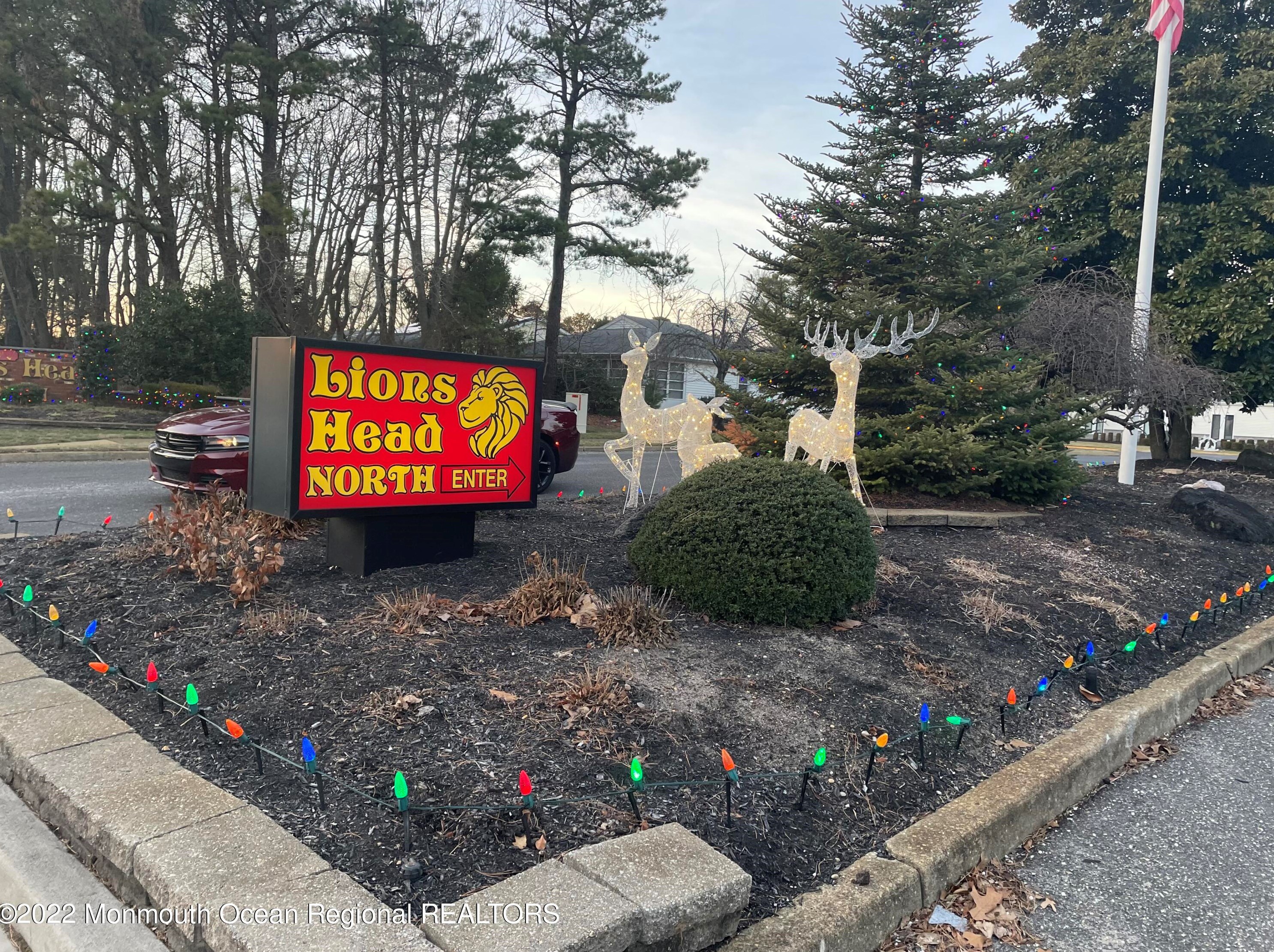 4 Kent Dr, Bricktown, NJ 08723