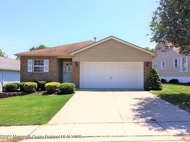 1483 Gleniffer Hill Rd, Toms River, NJ 08755-0868